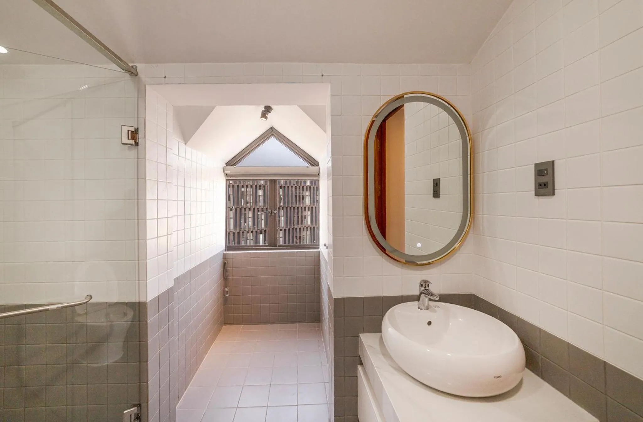 Toilet in Nature Hotel - Win Happy