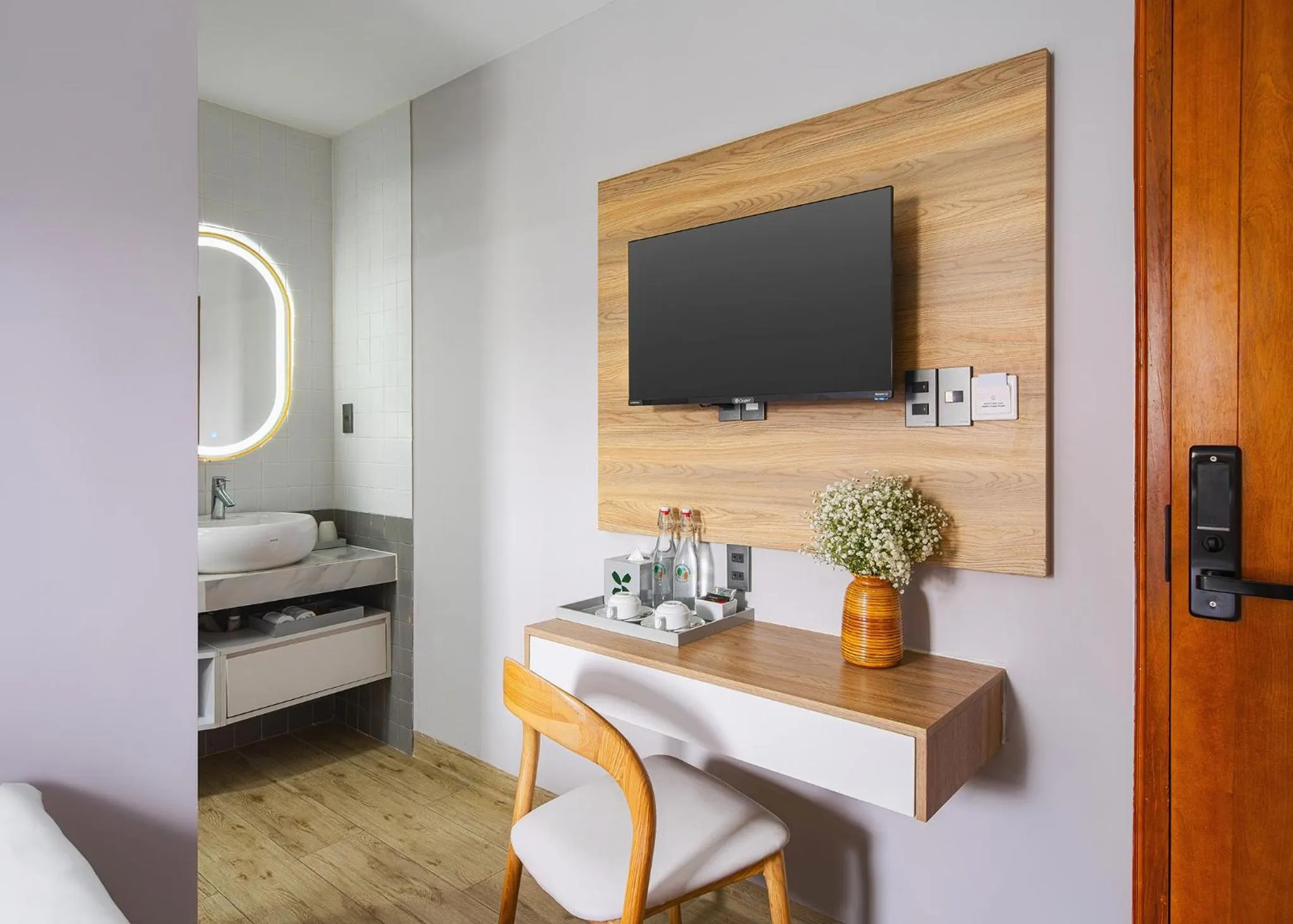 Photo of the whole room, Bed in Nature Hotel - Win Happy