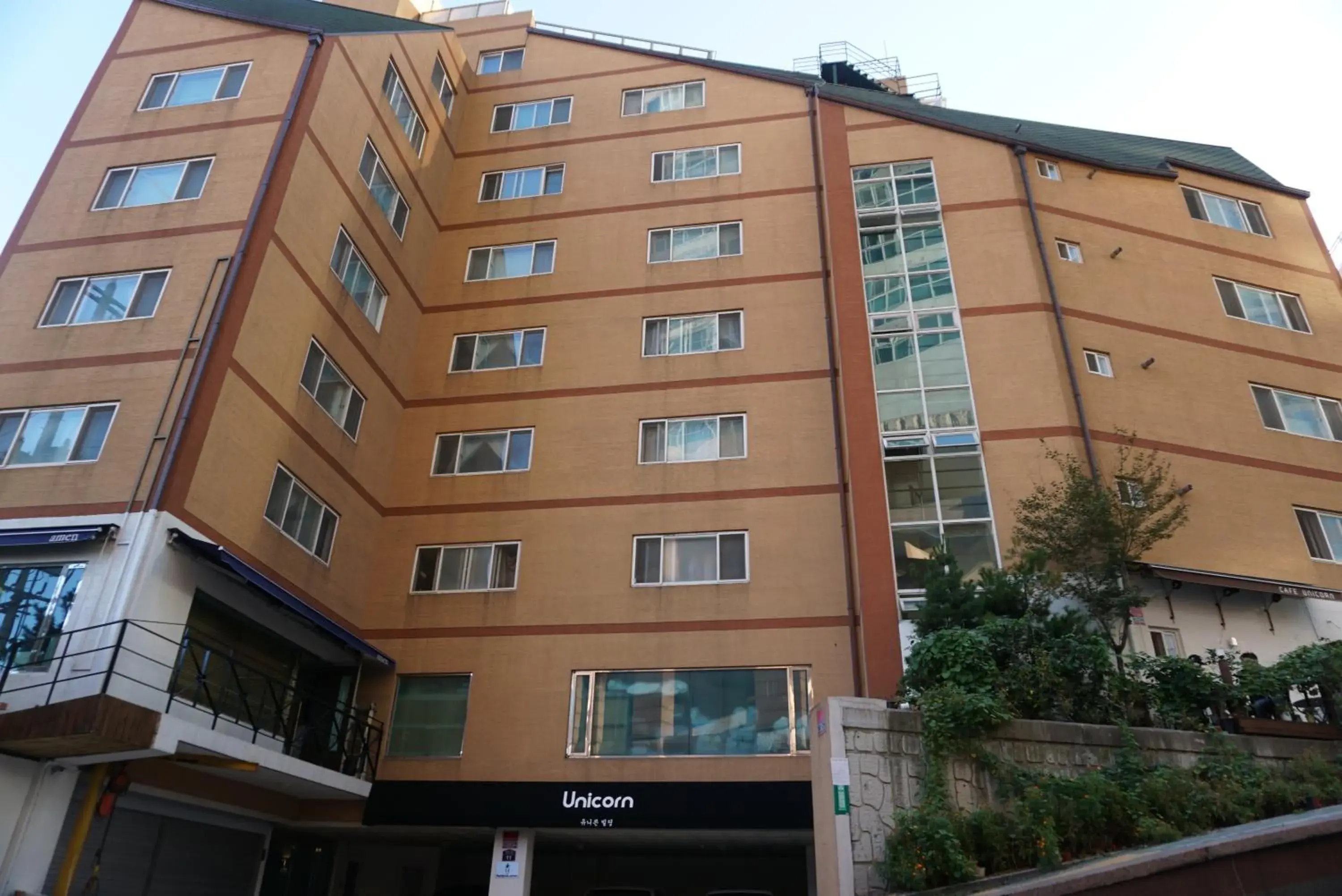 Property building in Residence Unicorn Property building in Residence Unicorn