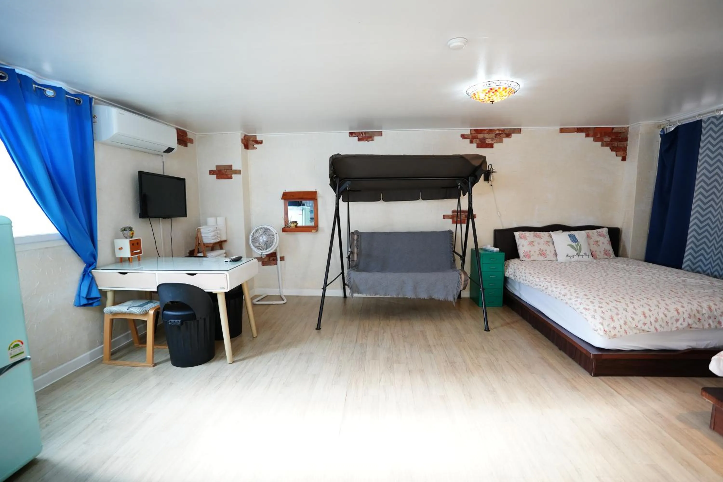 Bed in Residence Unicorn