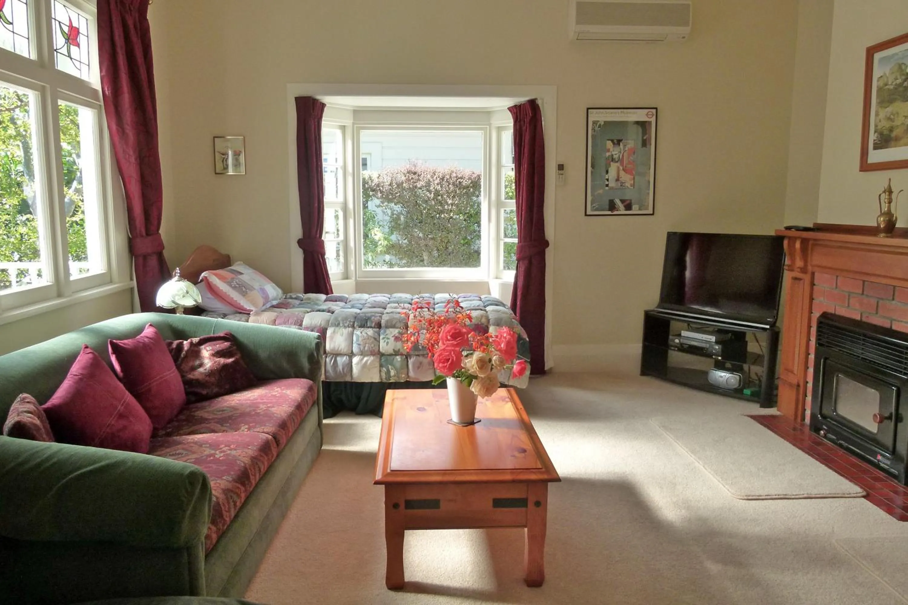Living room in Peppertree Bed & Breakfast