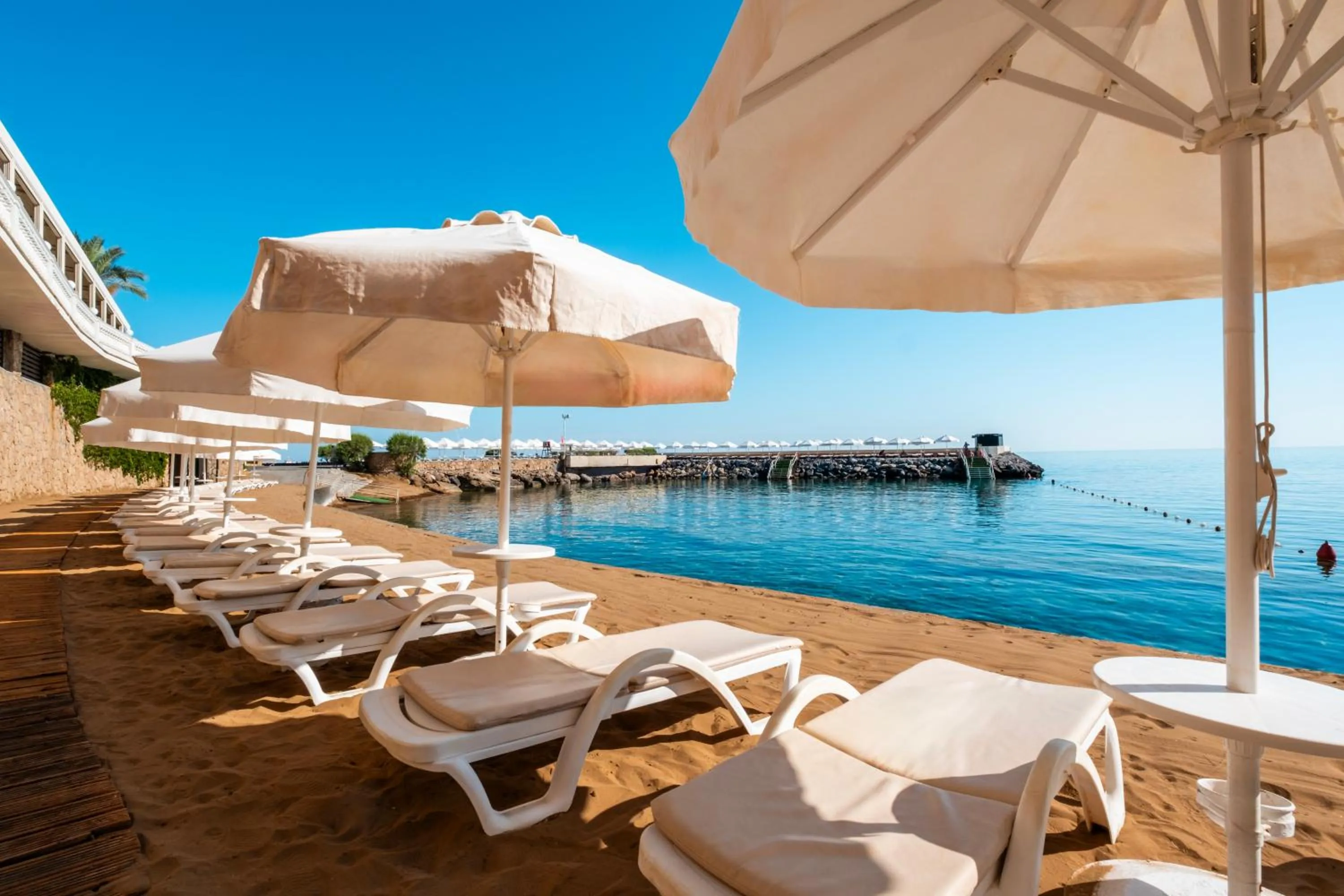 Beach in Vuni Palace Hotel & Casino & SPA