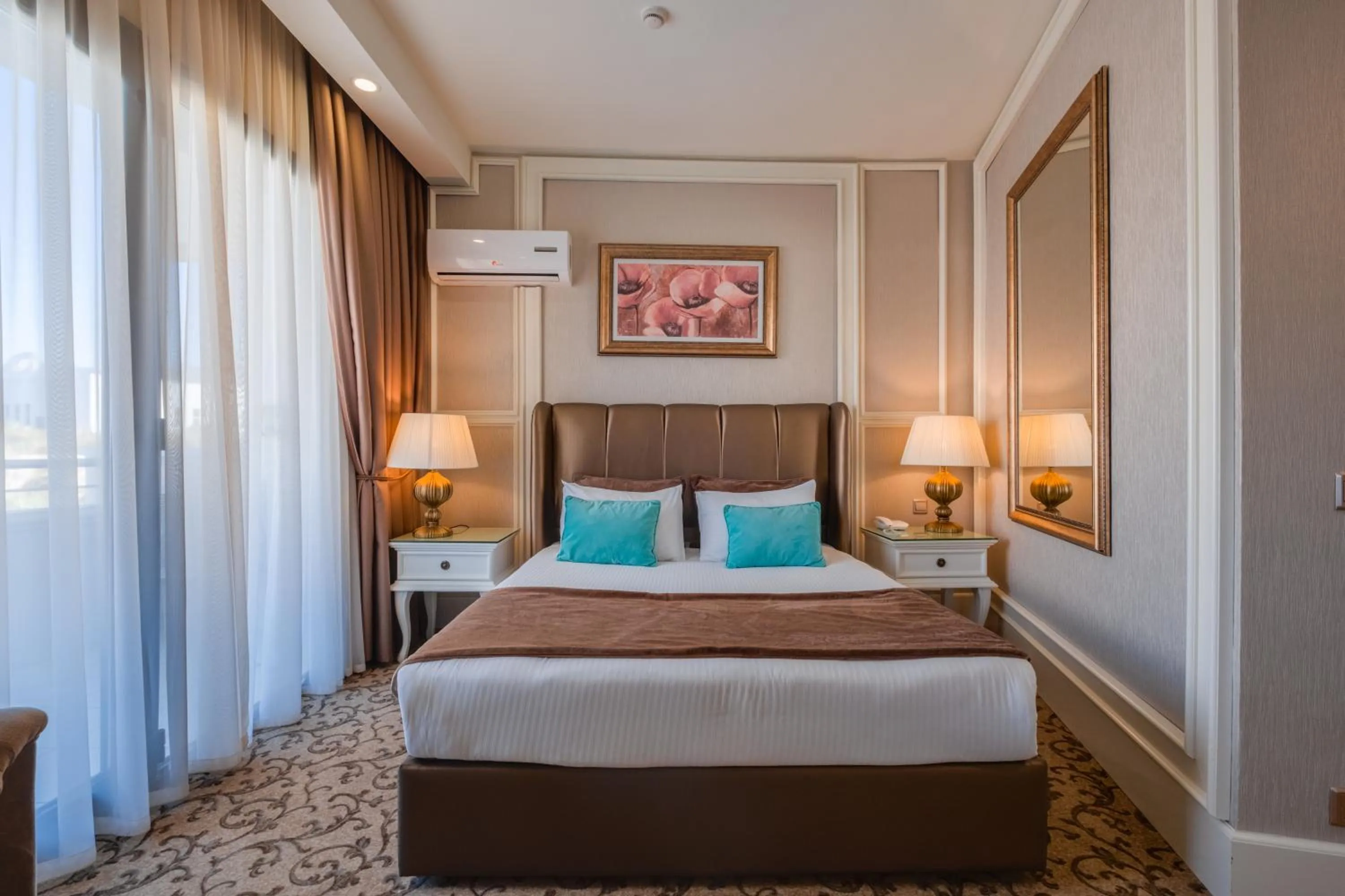 Bedroom, Bed in Vuni Palace Hotel & Casino & SPA