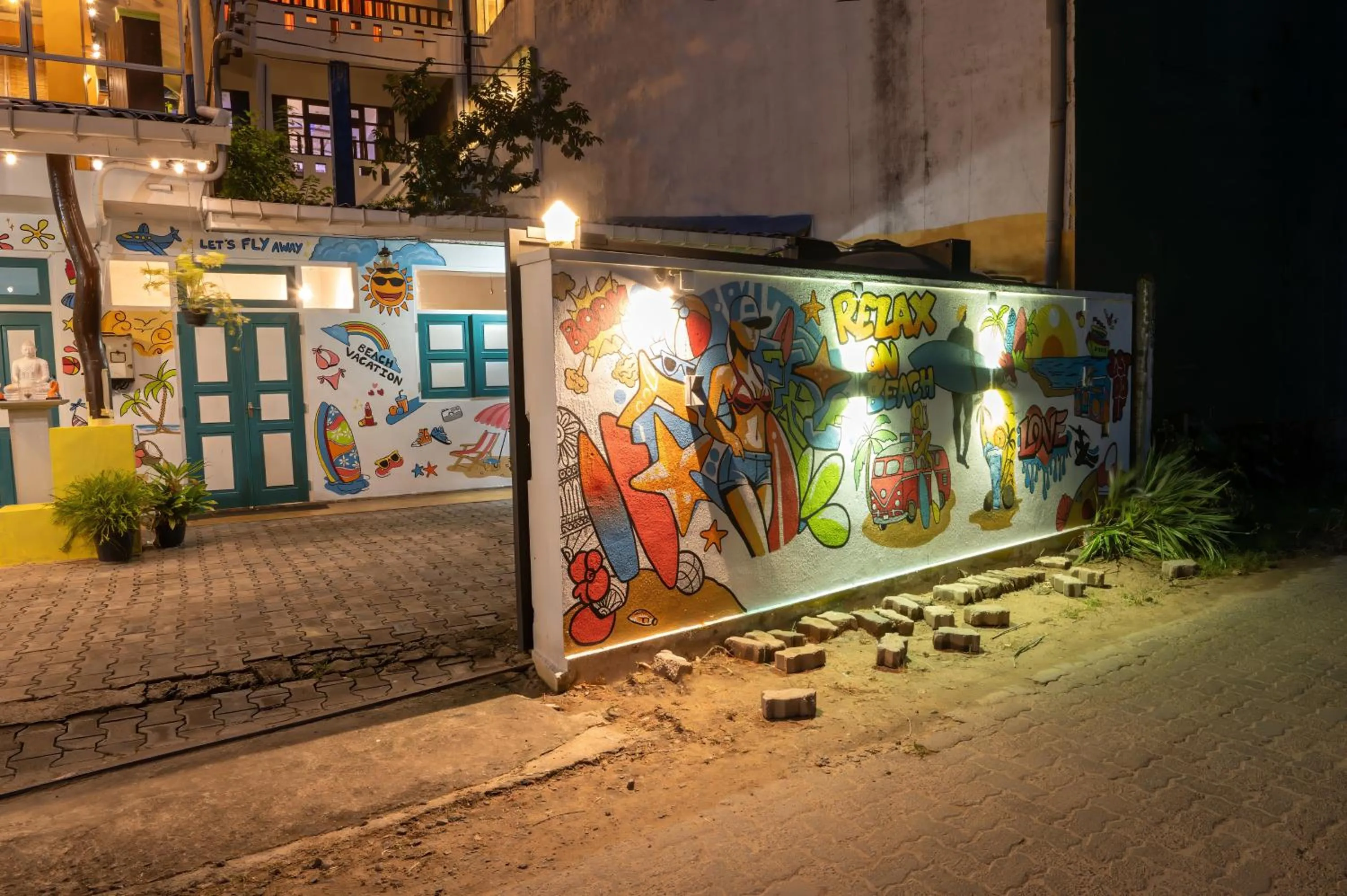 Facade/entrance in Aaradhya Mirissa