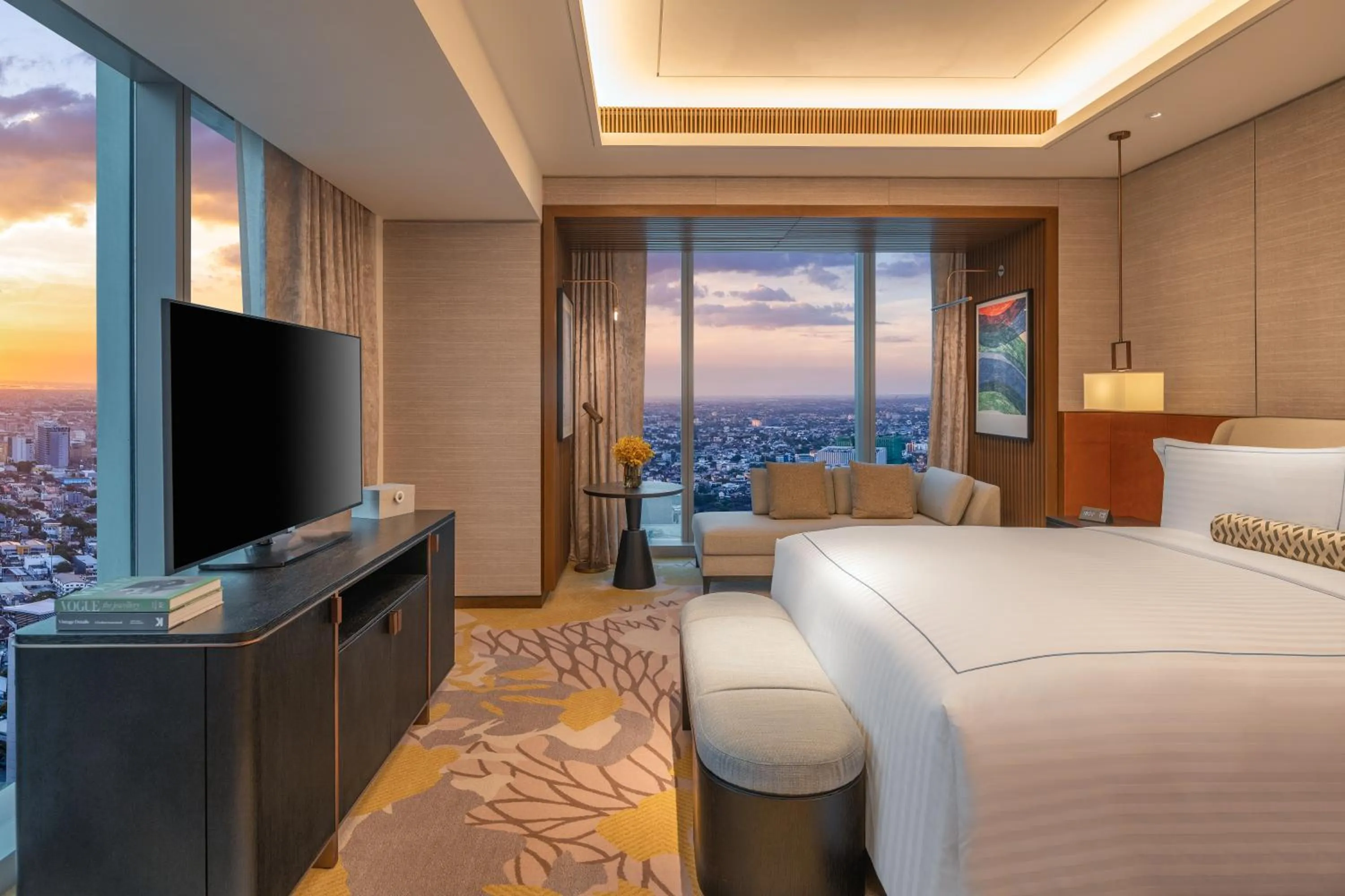 Bedroom, Bed in Solaire Resort North