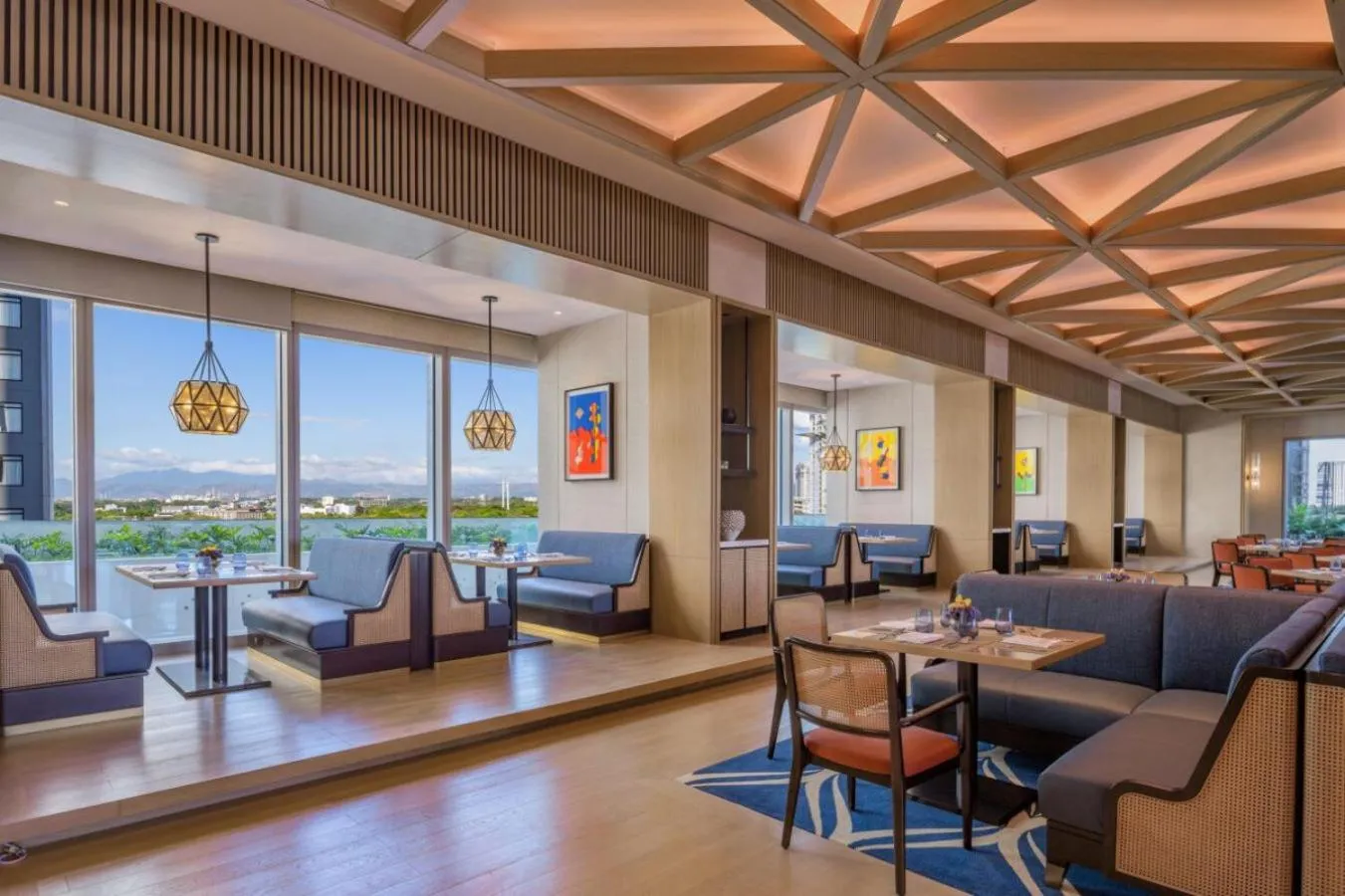 Restaurant/places to eat in Solaire Resort North