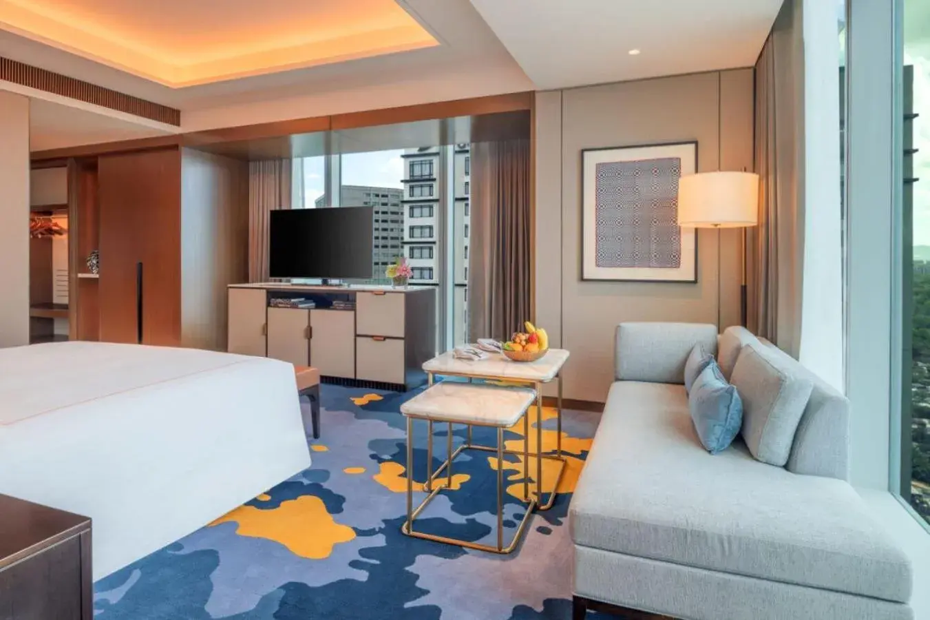 Seating area, Bed in Solaire Resort North Seating area, Bed in Solaire Resort North