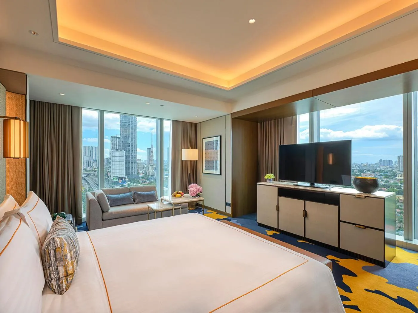 Bed in Solaire Resort North
