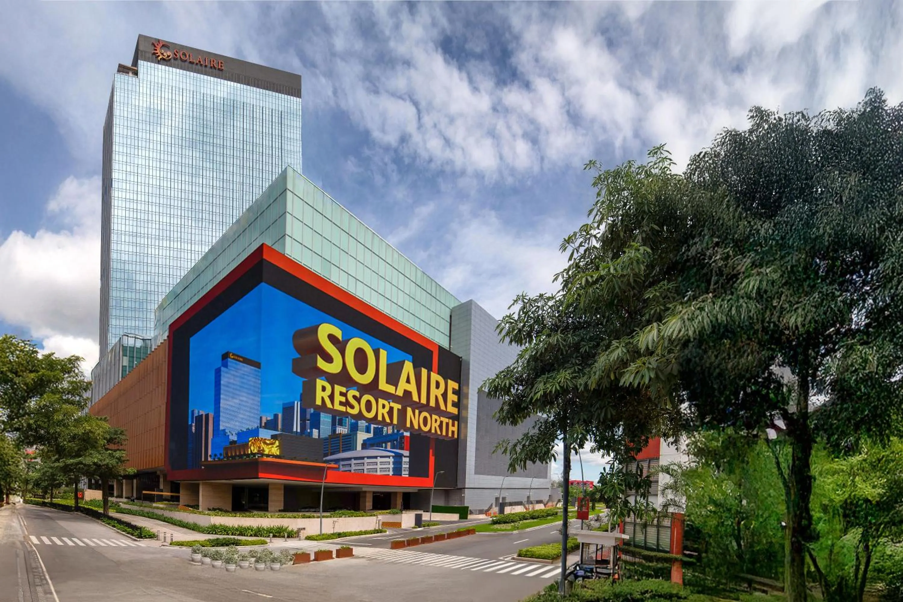 Facade/entrance in Solaire Resort North