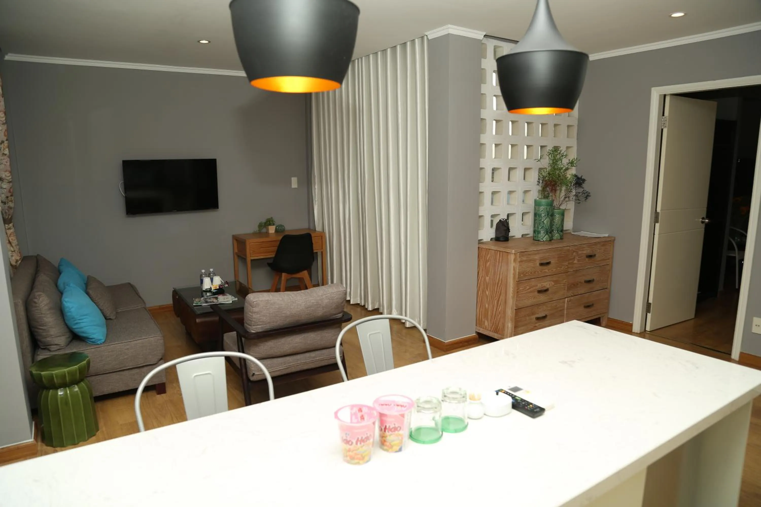 Kitchen or kitchenette in KaKa Hotel Han River