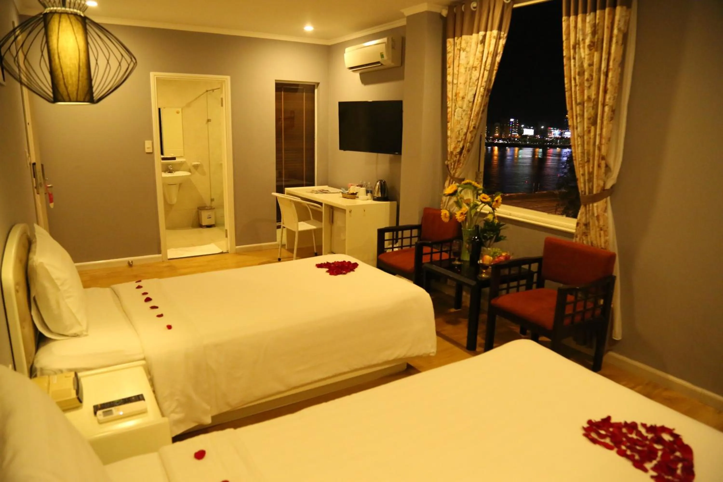 Bedroom in KaKa Hotel Han River