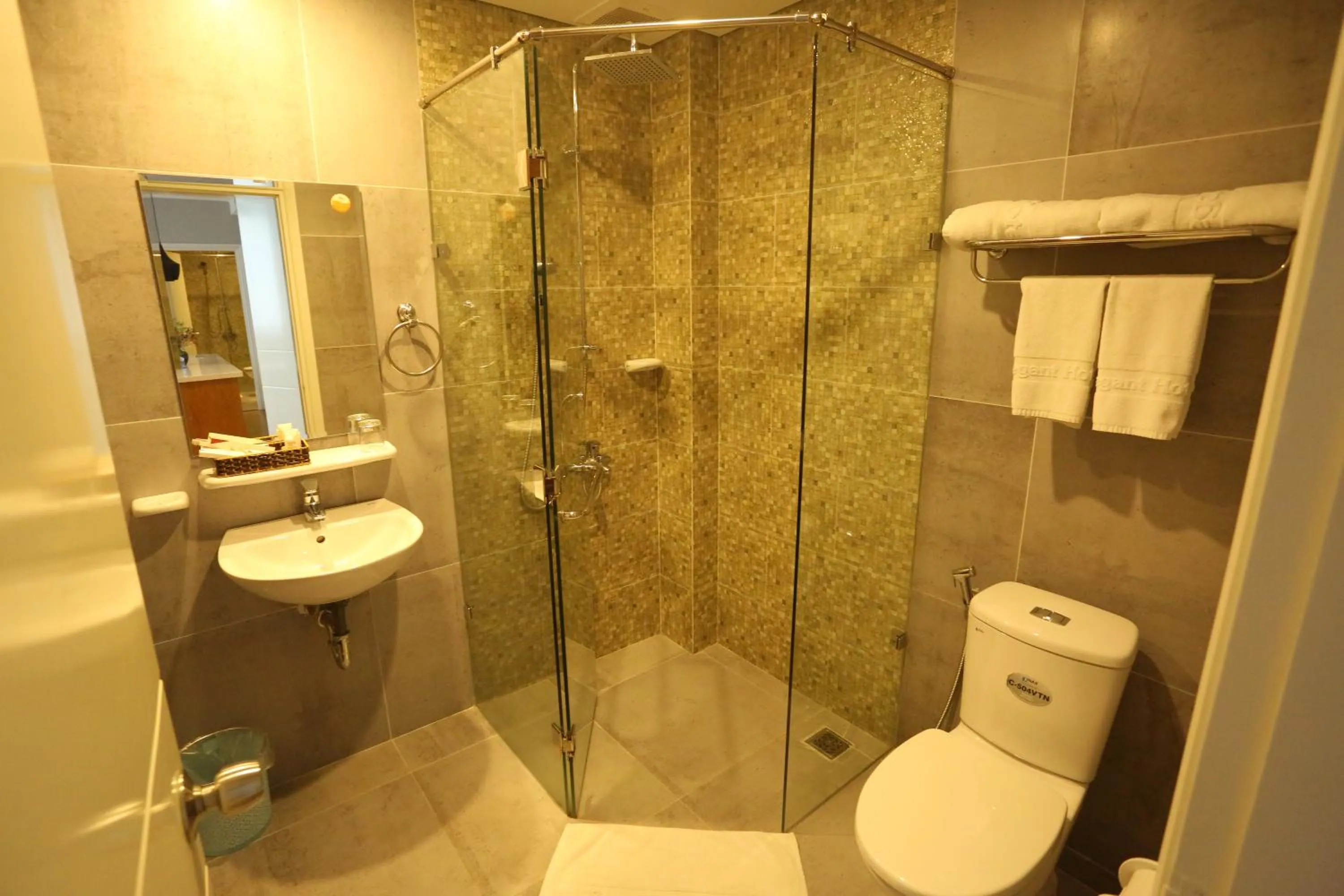 Bathroom in KaKa Hotel Han River