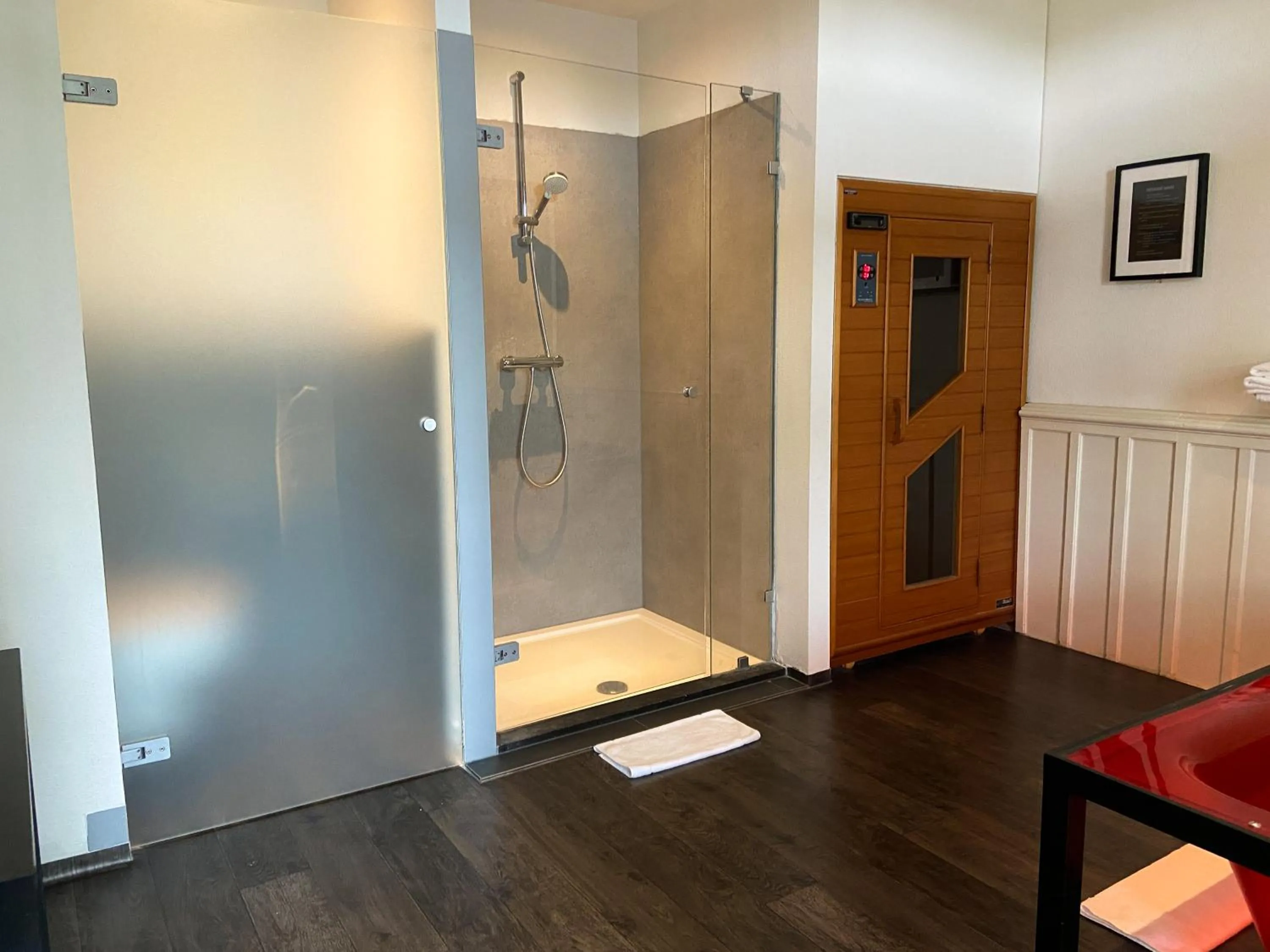 Shower in Hotel Villa Ruimzicht