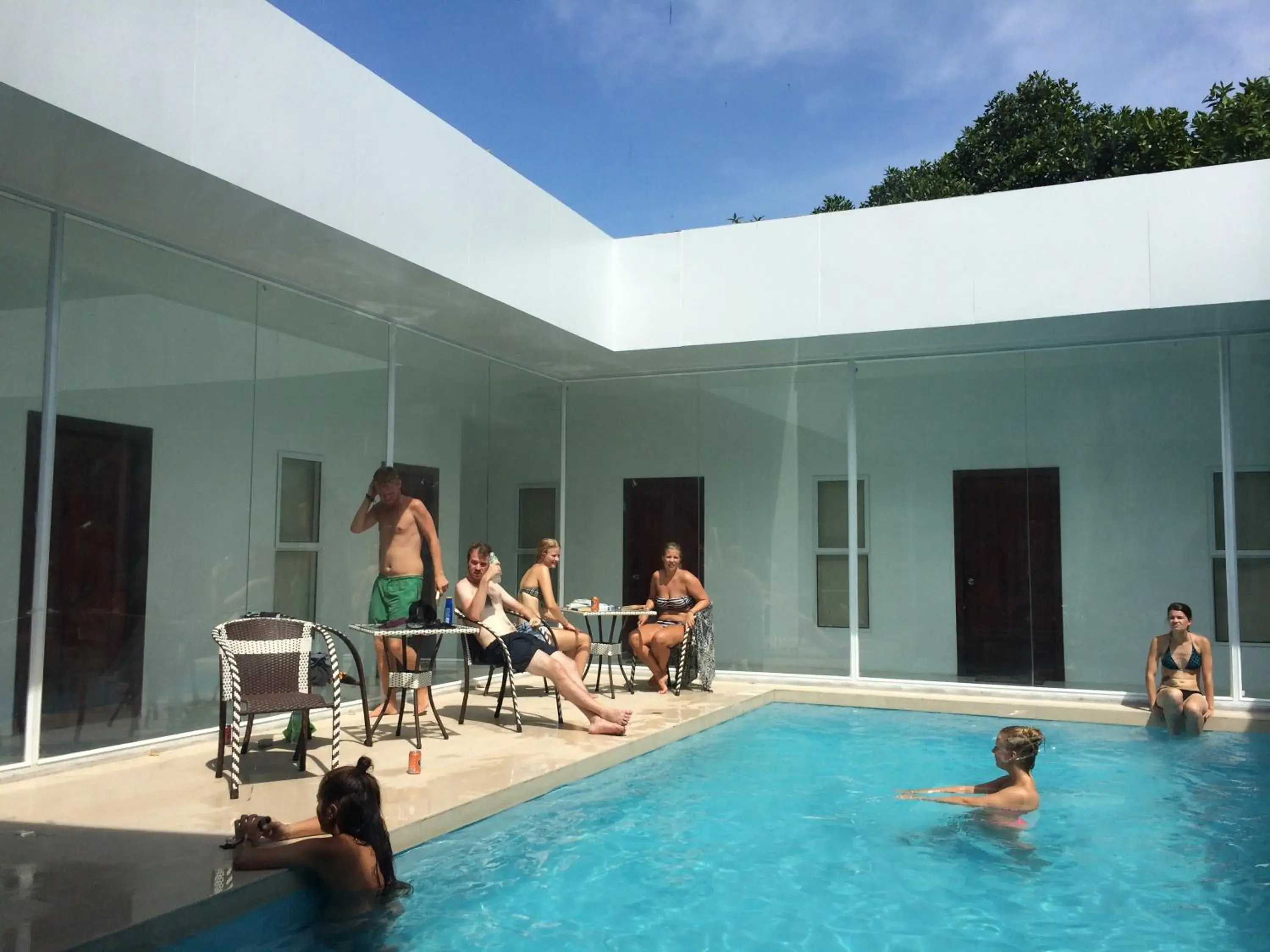 Facade/entrance in Onederz SHV Golden Lion Facade/entrance in Onederz SHV Golden Lion