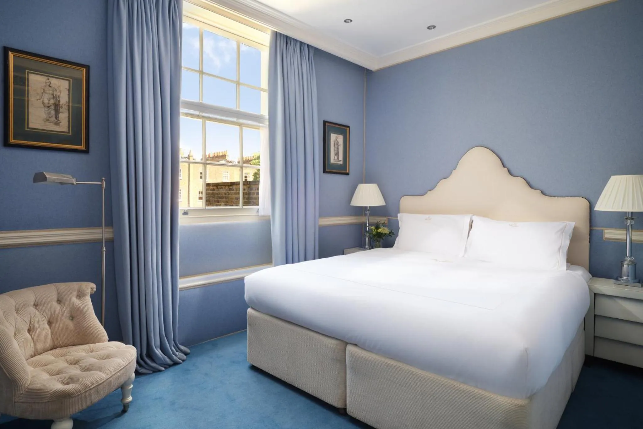 Bedroom, Bed in The Montague On The Gardens