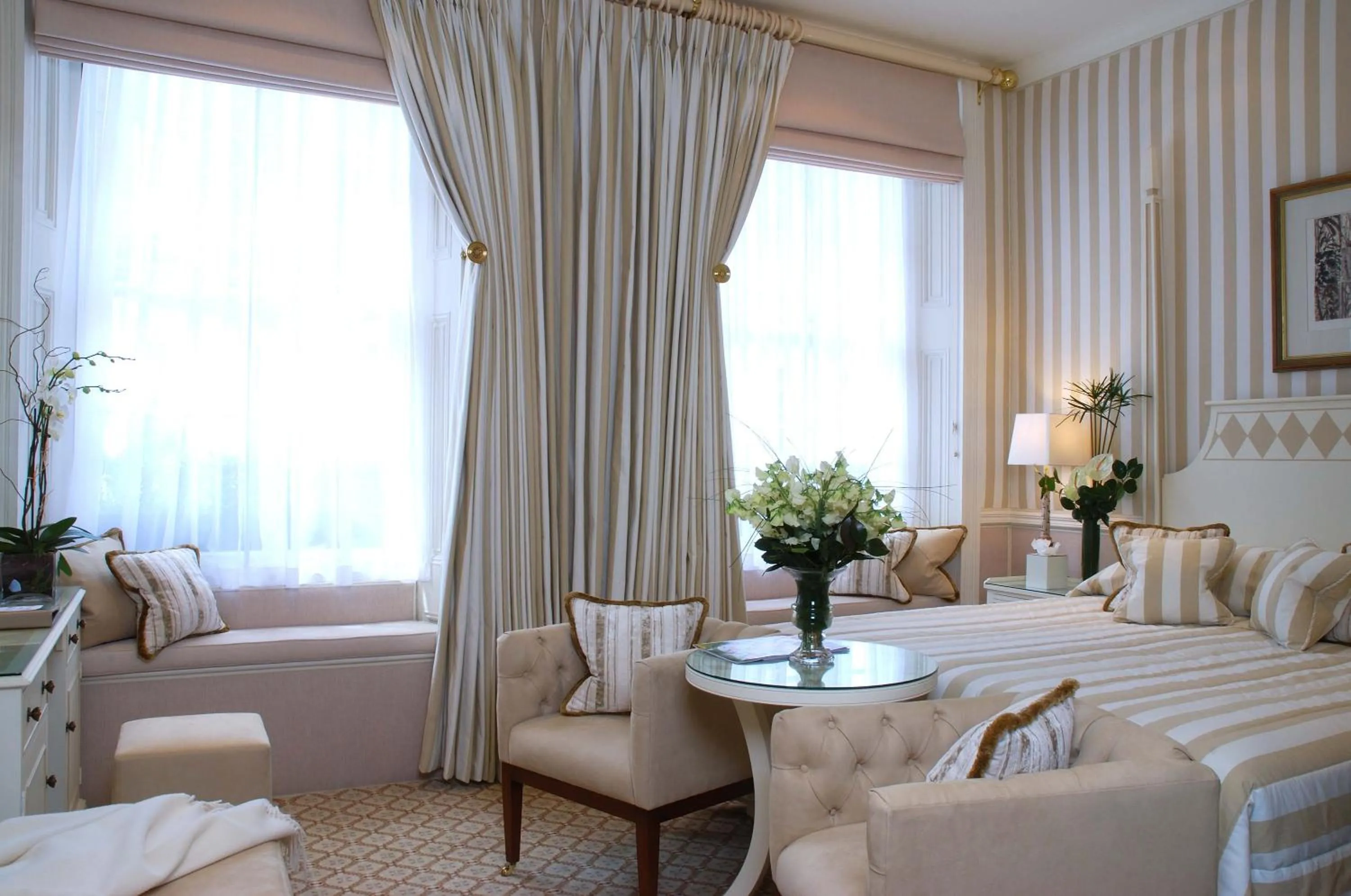 Bedroom in The Montague On The Gardens