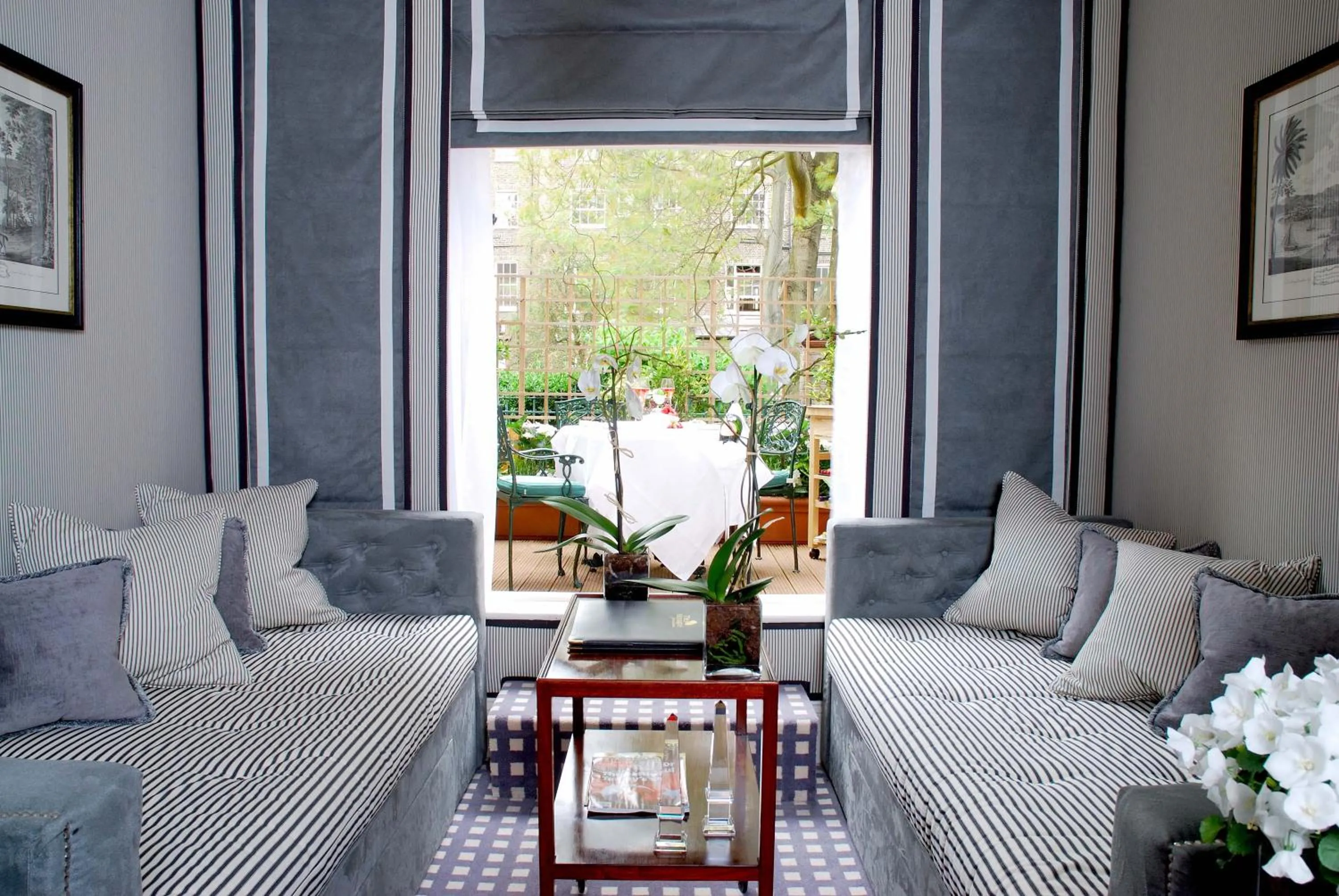 Photo of the whole room in The Montague On The Gardens