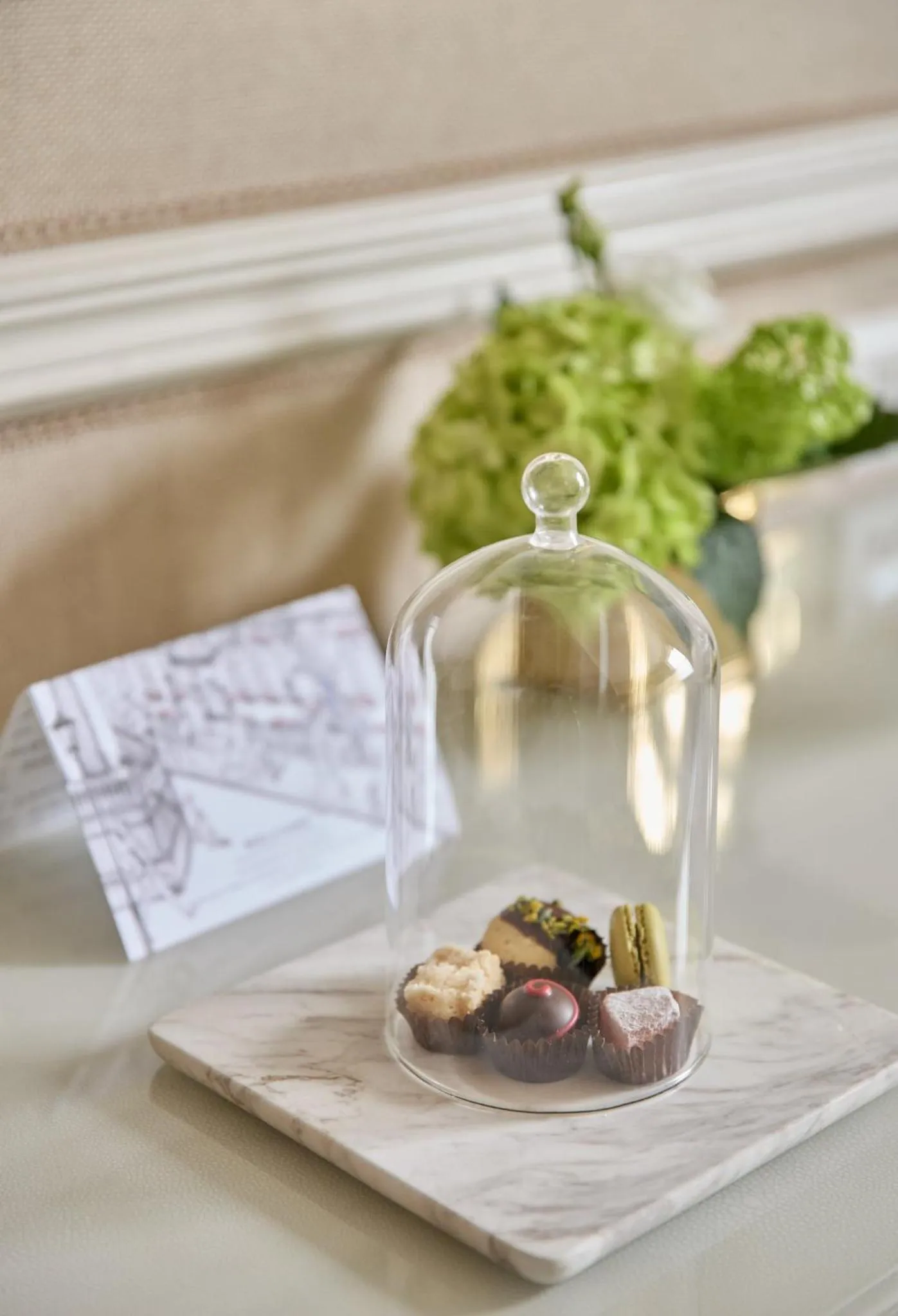 Photo of the whole room in The Montague On The Gardens