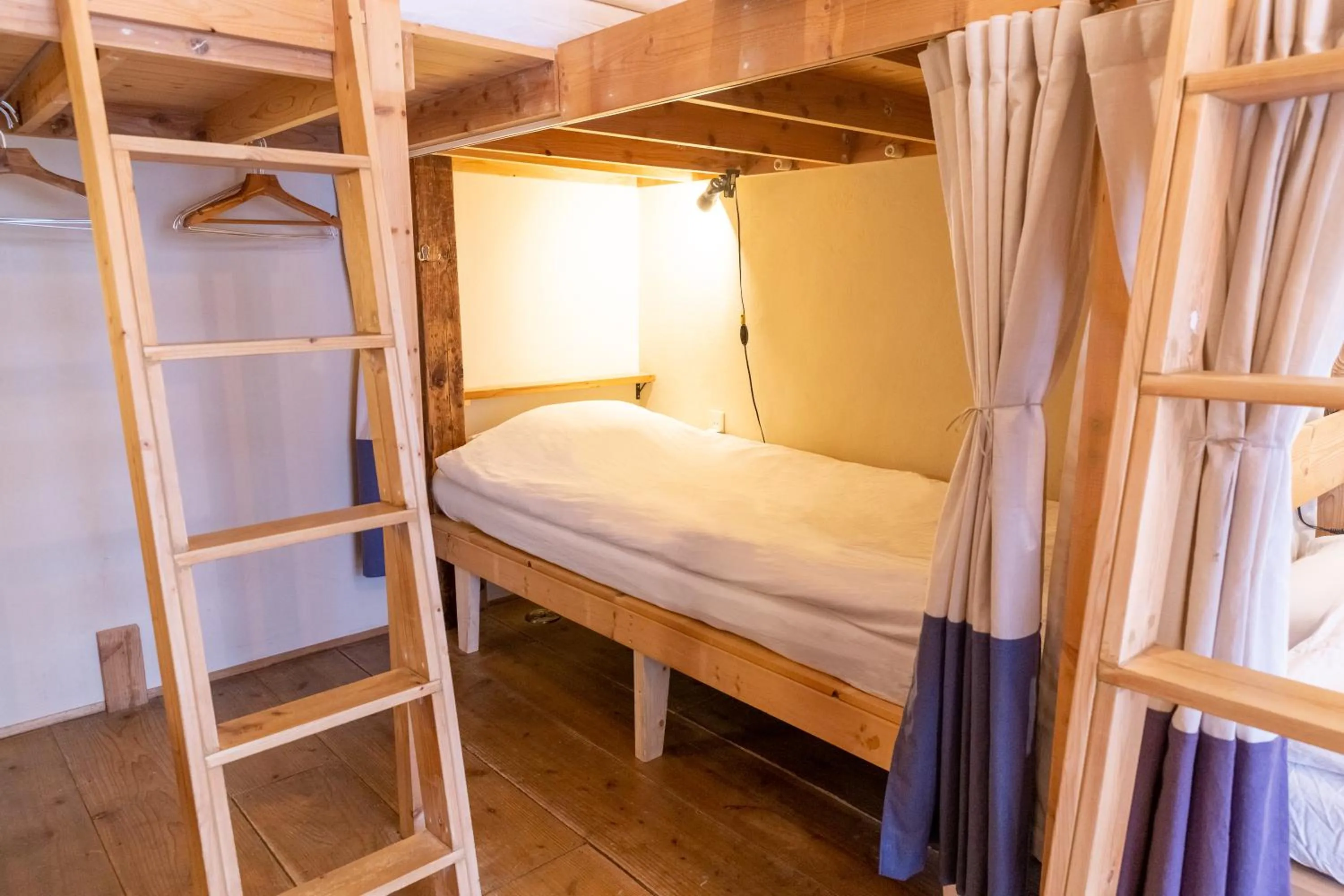 bunk bed, Bed in Tokyo Hikari Guesthouse