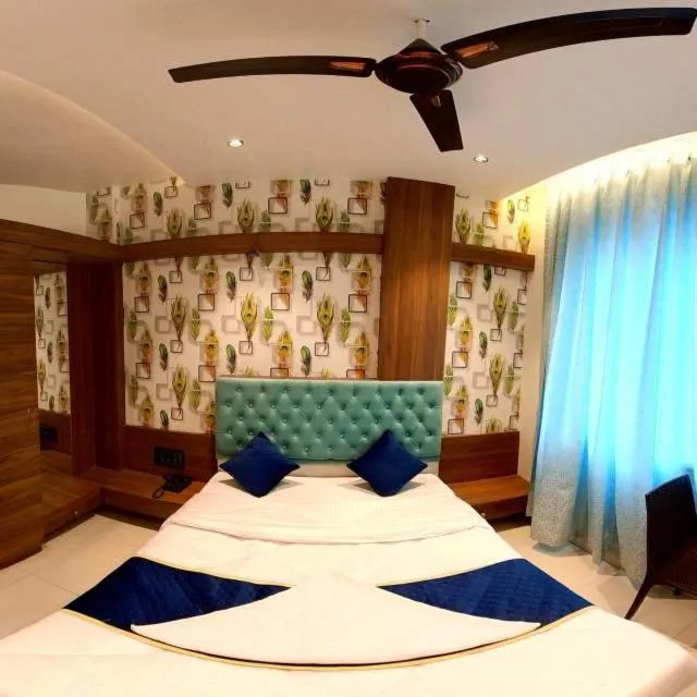 Bed in Hotel India Gate Narhe, Pune