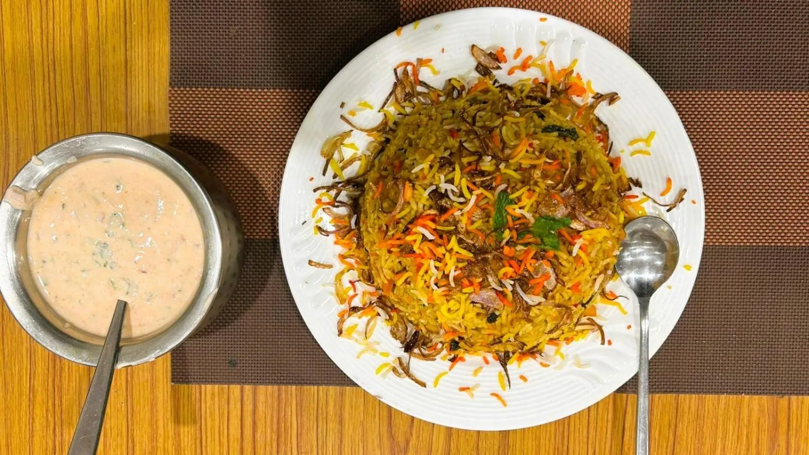 Restaurant/places to eat in Simsa Heights Manali