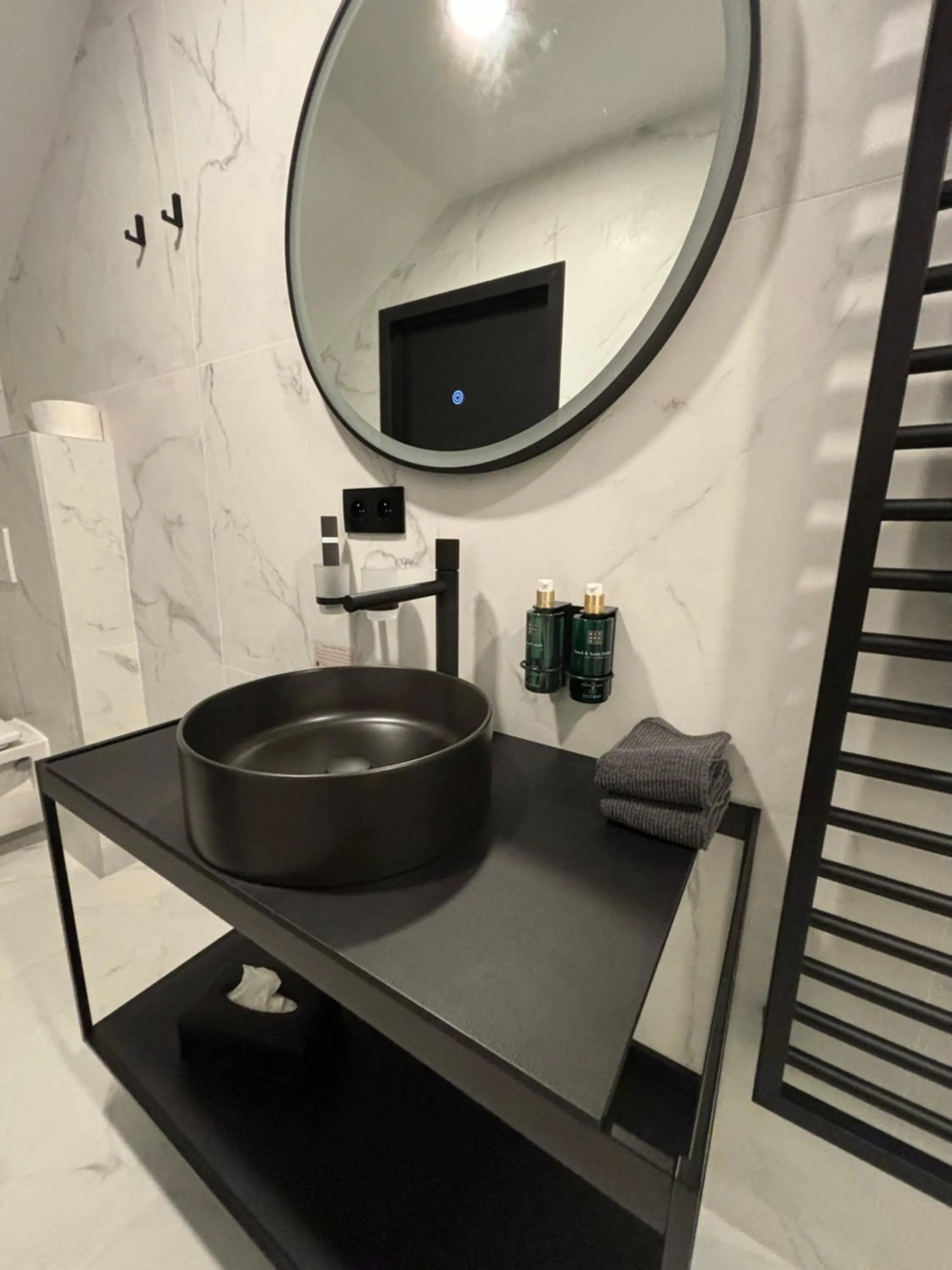 Toilet in Hotel Mezza Notte