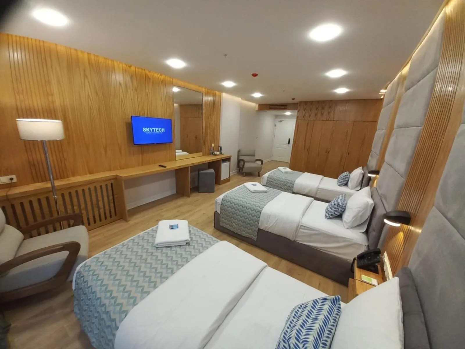 TV and multimedia, Bed in Hotel Black Sea