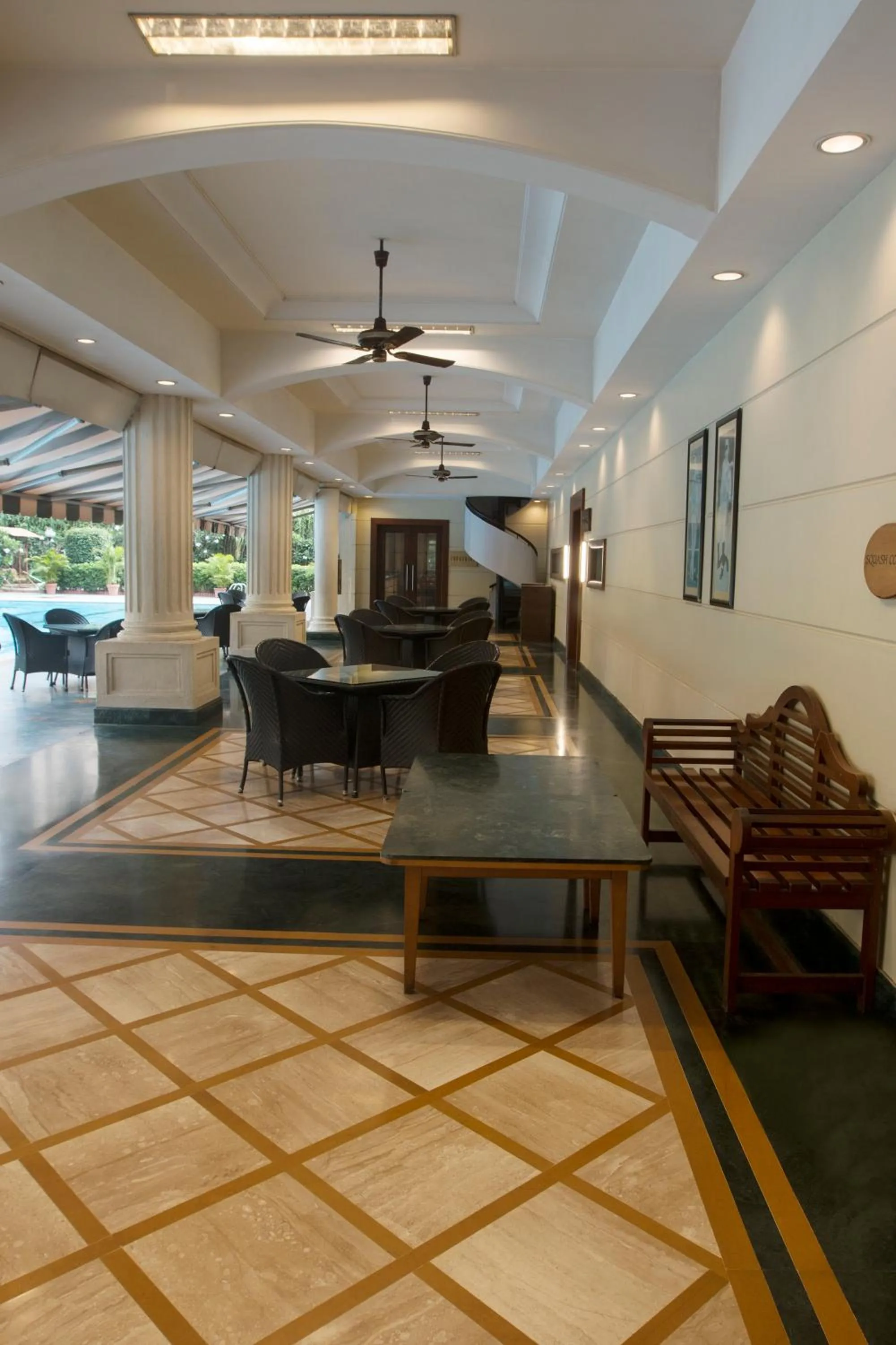 Lounge or bar in The Classique Club