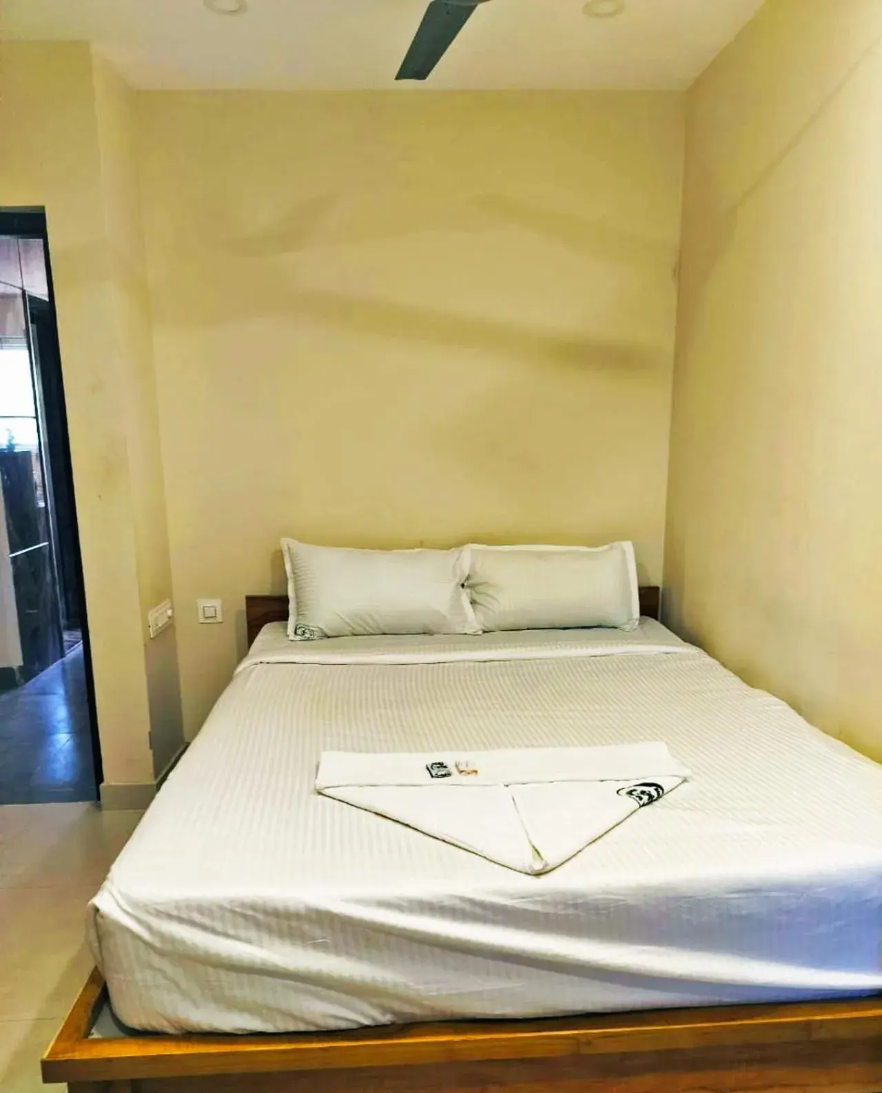 Bedroom, Bed in MS Comforts Mahadevapura Bedroom, Bed in MS Comforts Mahadevapura