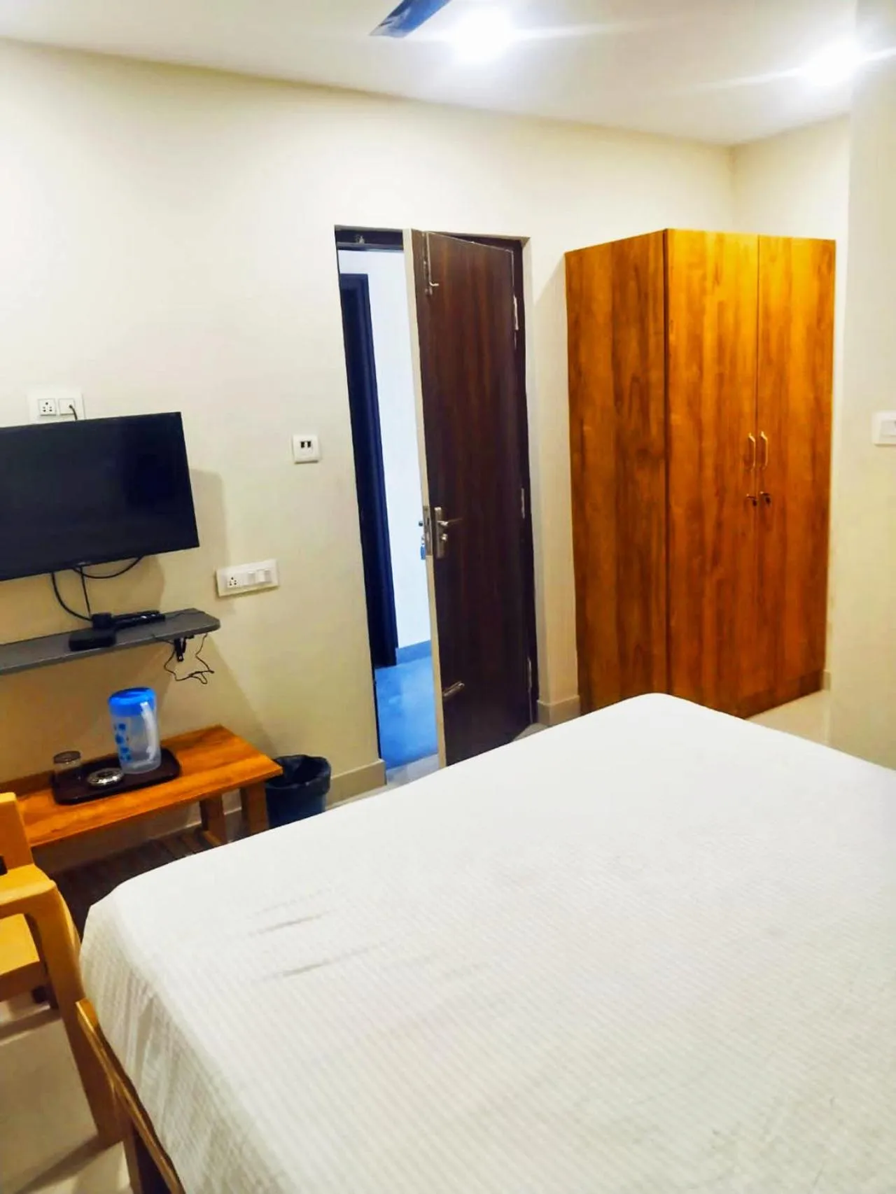 Bedroom, Bed in MS Comforts Mahadevapura