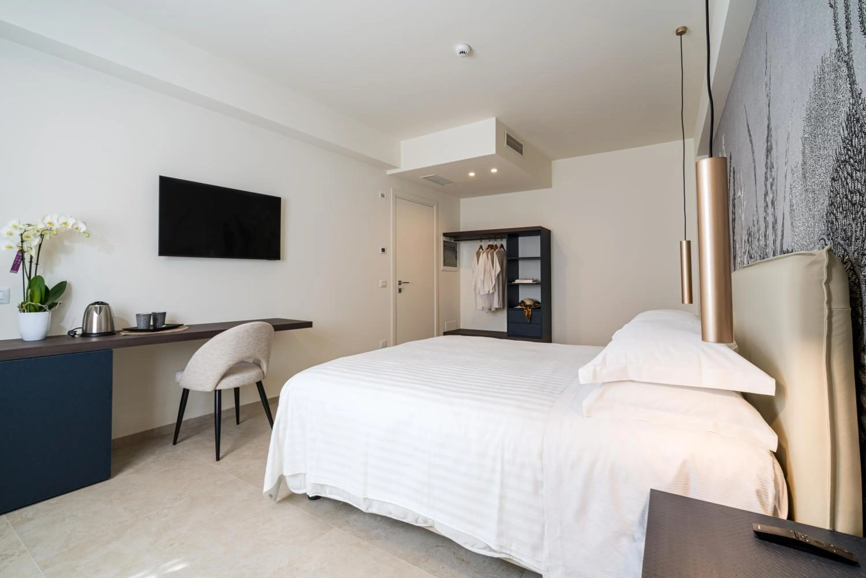 Photo of the whole room, Bed in I Due Mori - Luxury Rooms