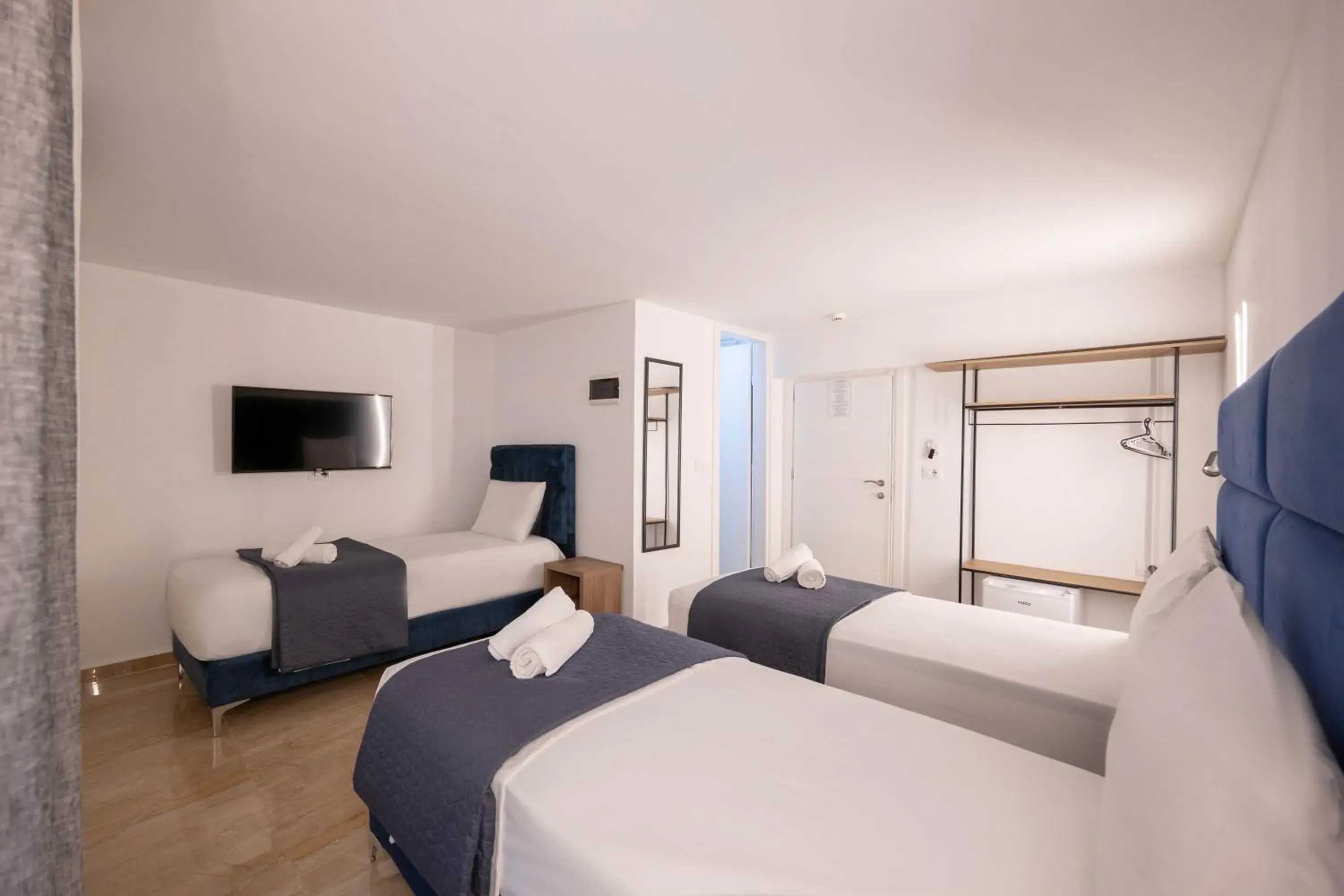 Comfort Triple Room in Hotel Elite Sarande Comfort Triple Room in Hotel Elite Sarande