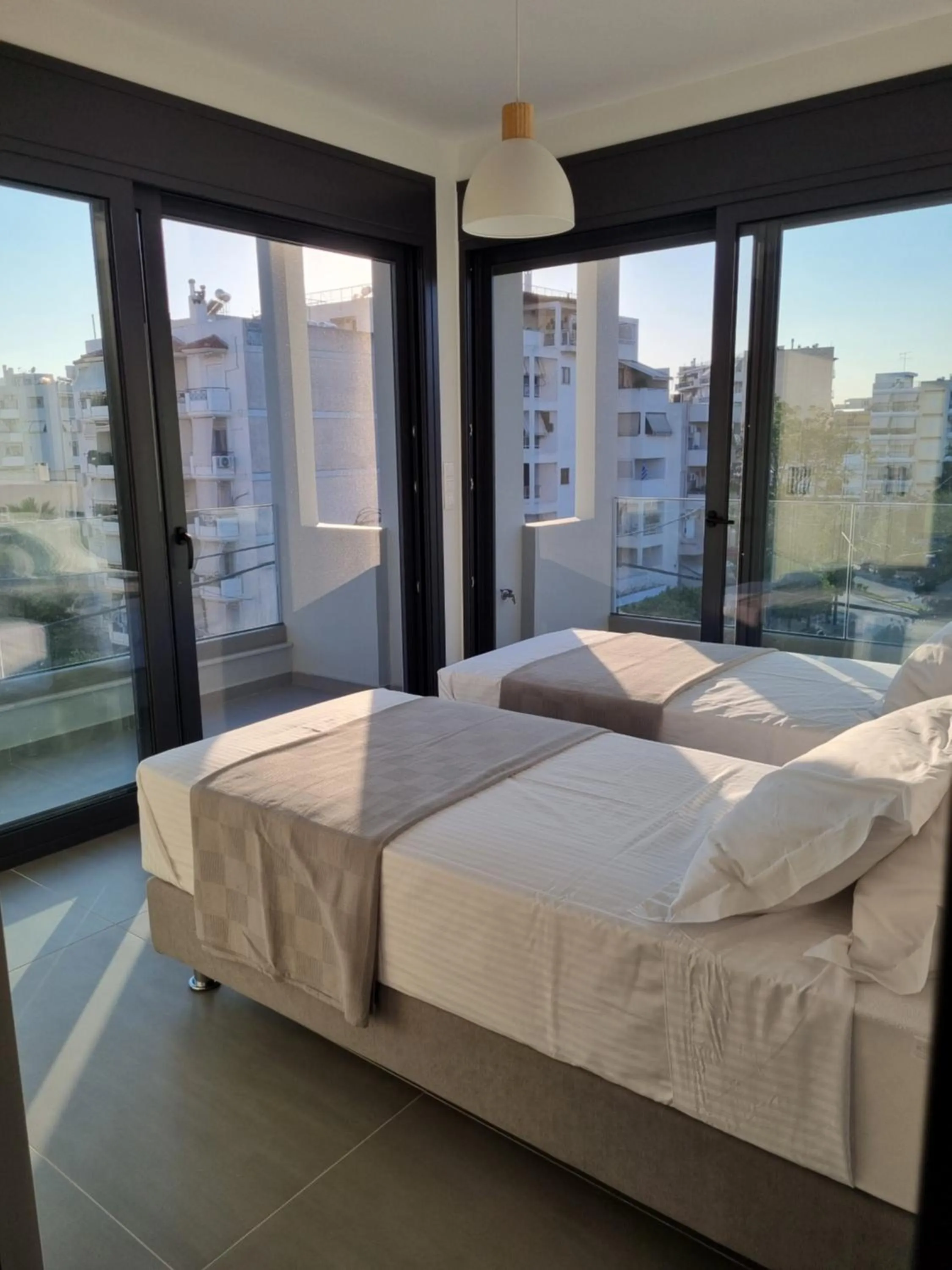 Bed in 10 Apartments & Suites Athens