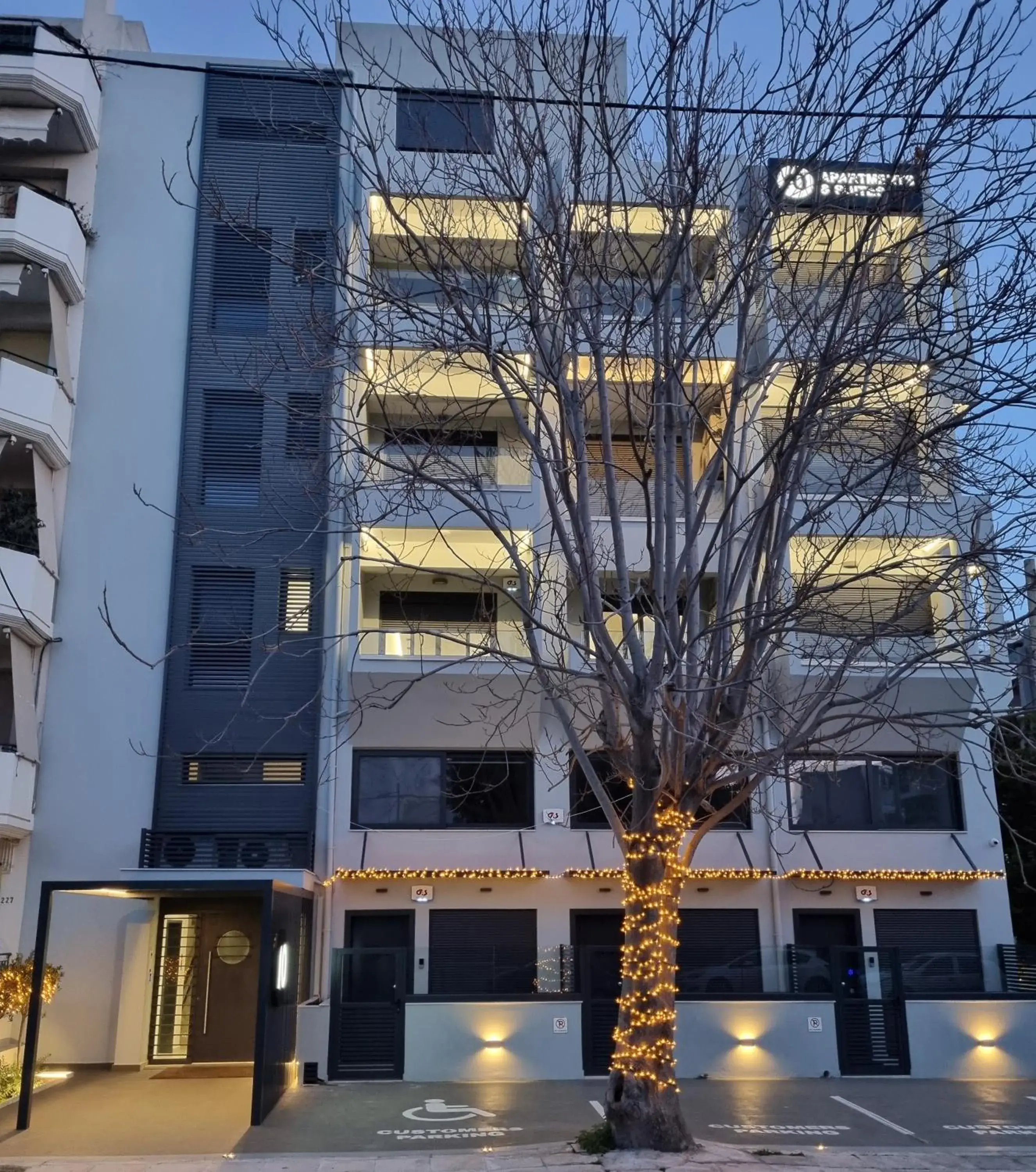 Property building in 10 Apartments & Suites Athens Property building in 10 Apartments & Suites Athens