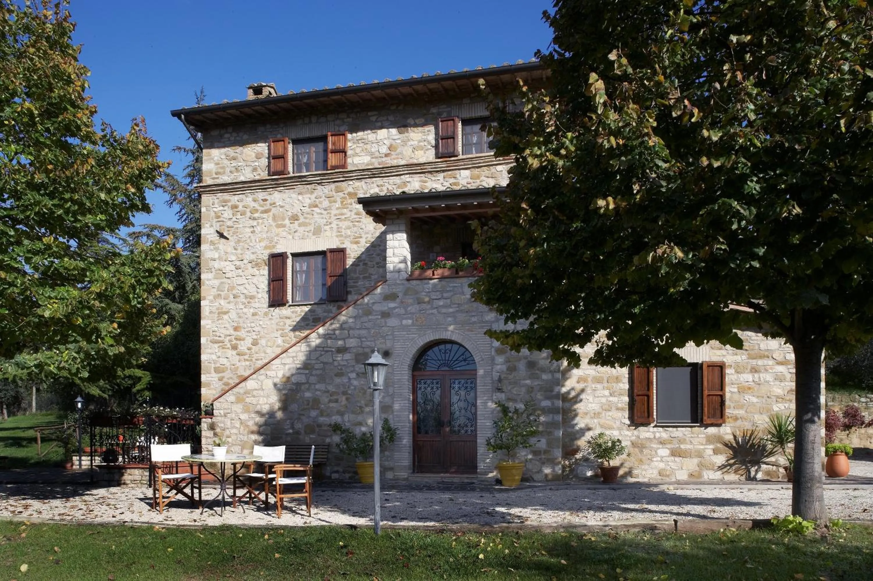 Property building in Casale Favilluta