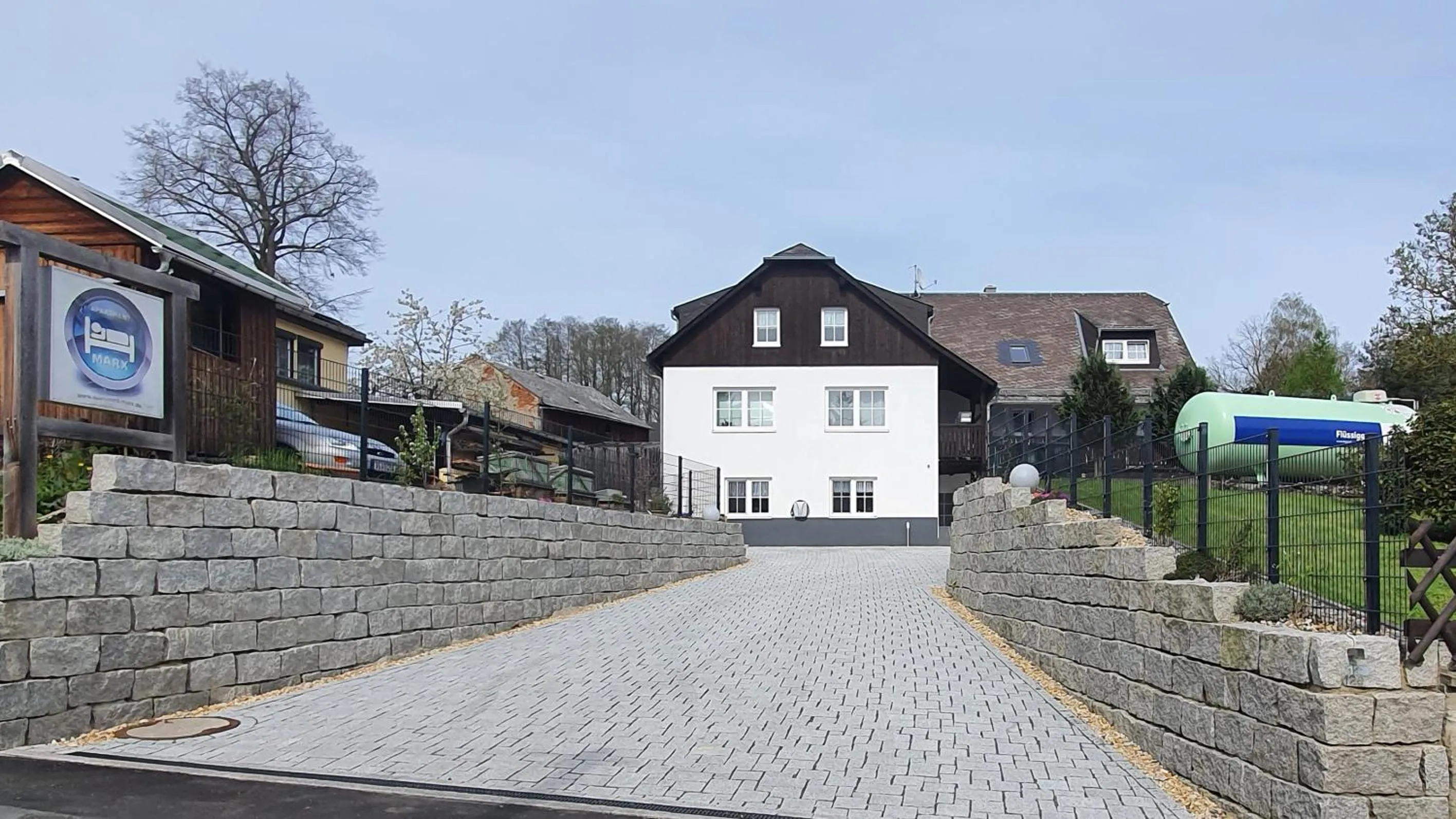 Street view in Apartment Marx