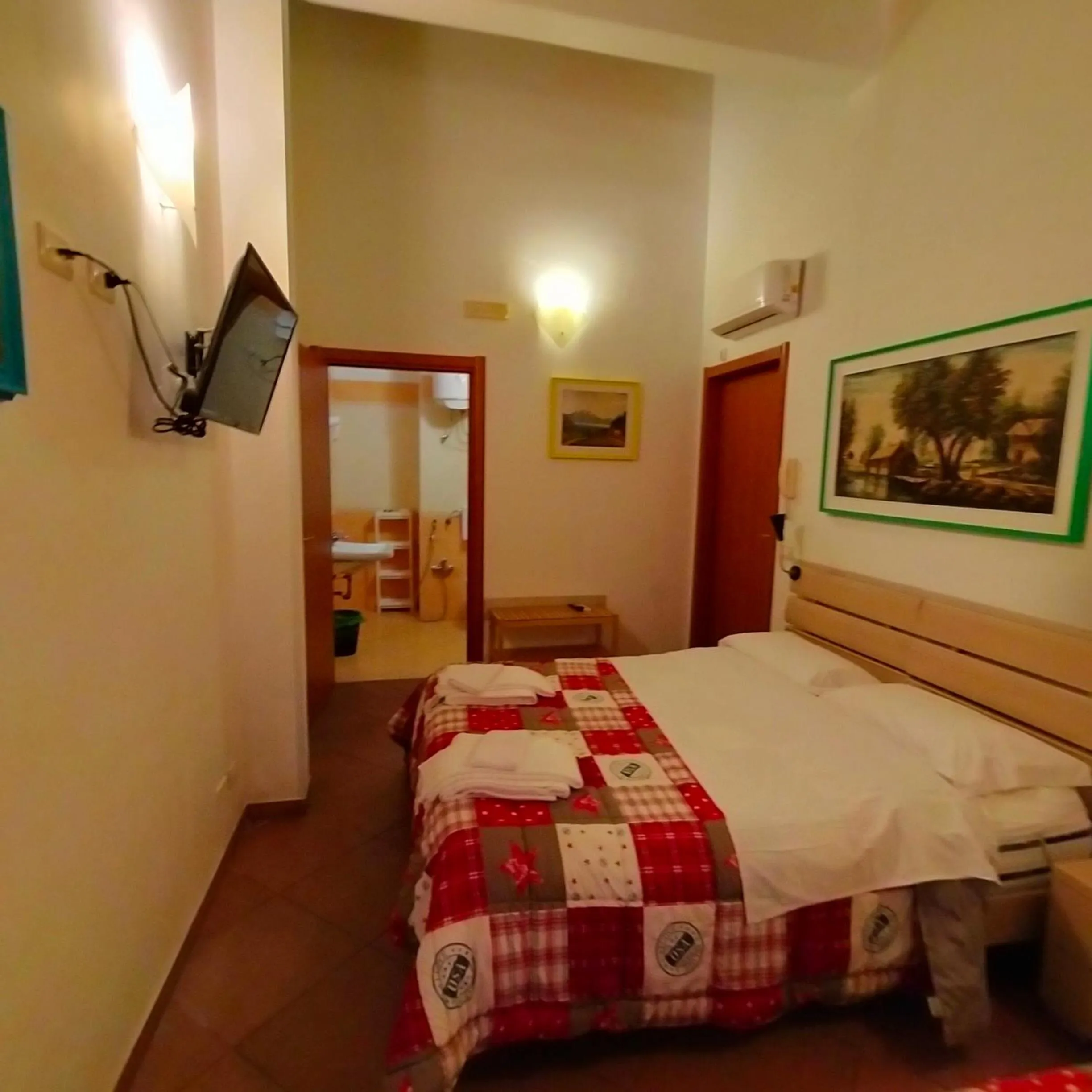Photo of the whole room, Bed in Terra del Sole Vittoria