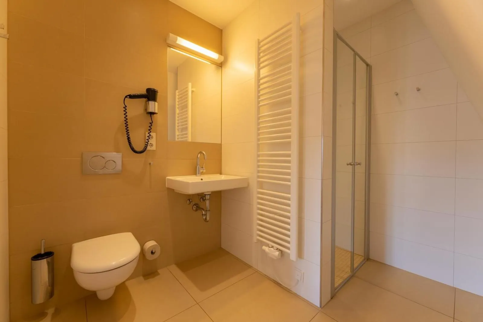 Shower in Biohotel Stiftsgut Wilhelmsglücksbrunn