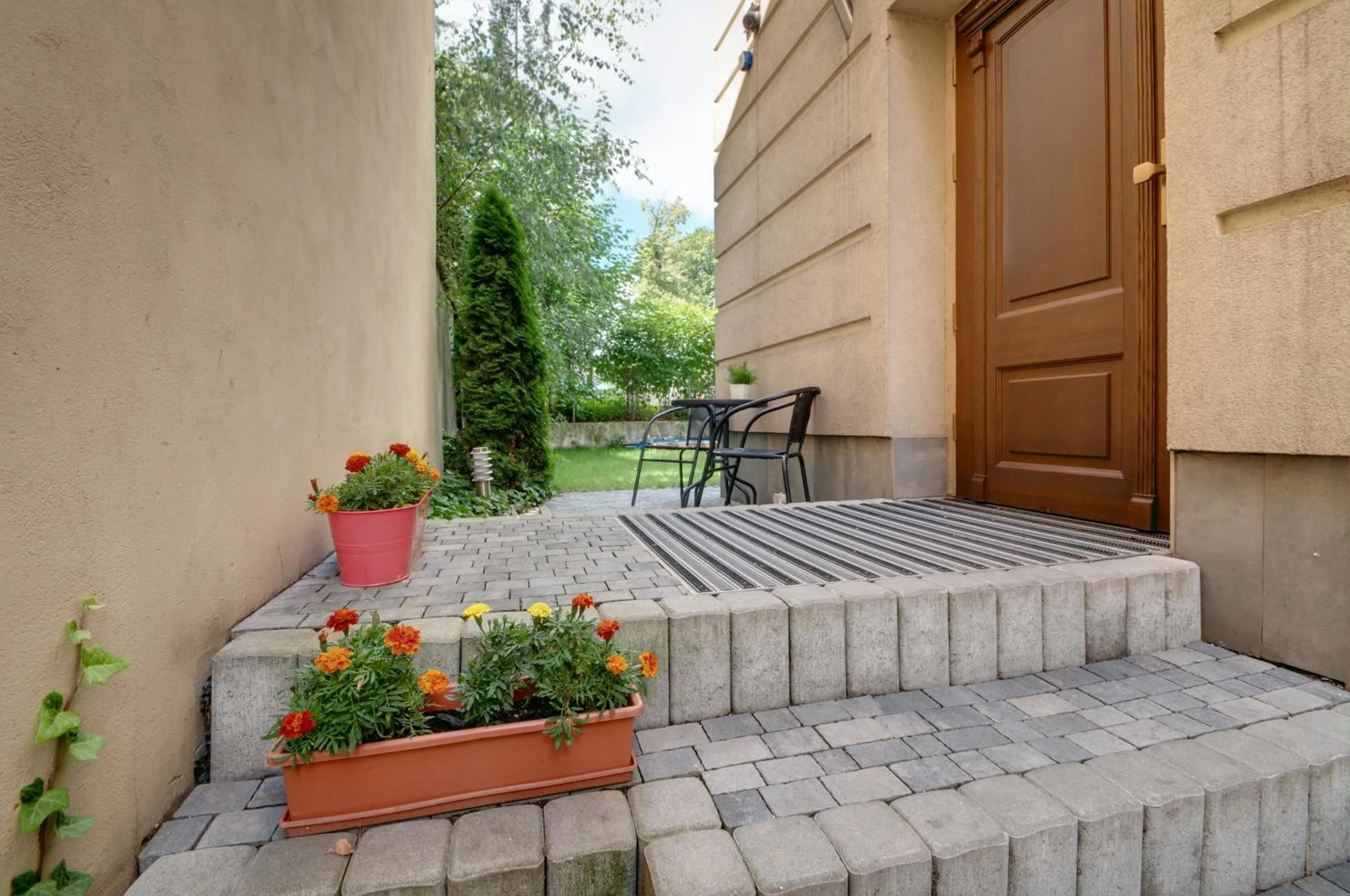 Property building in Zamkowa15 Apartments