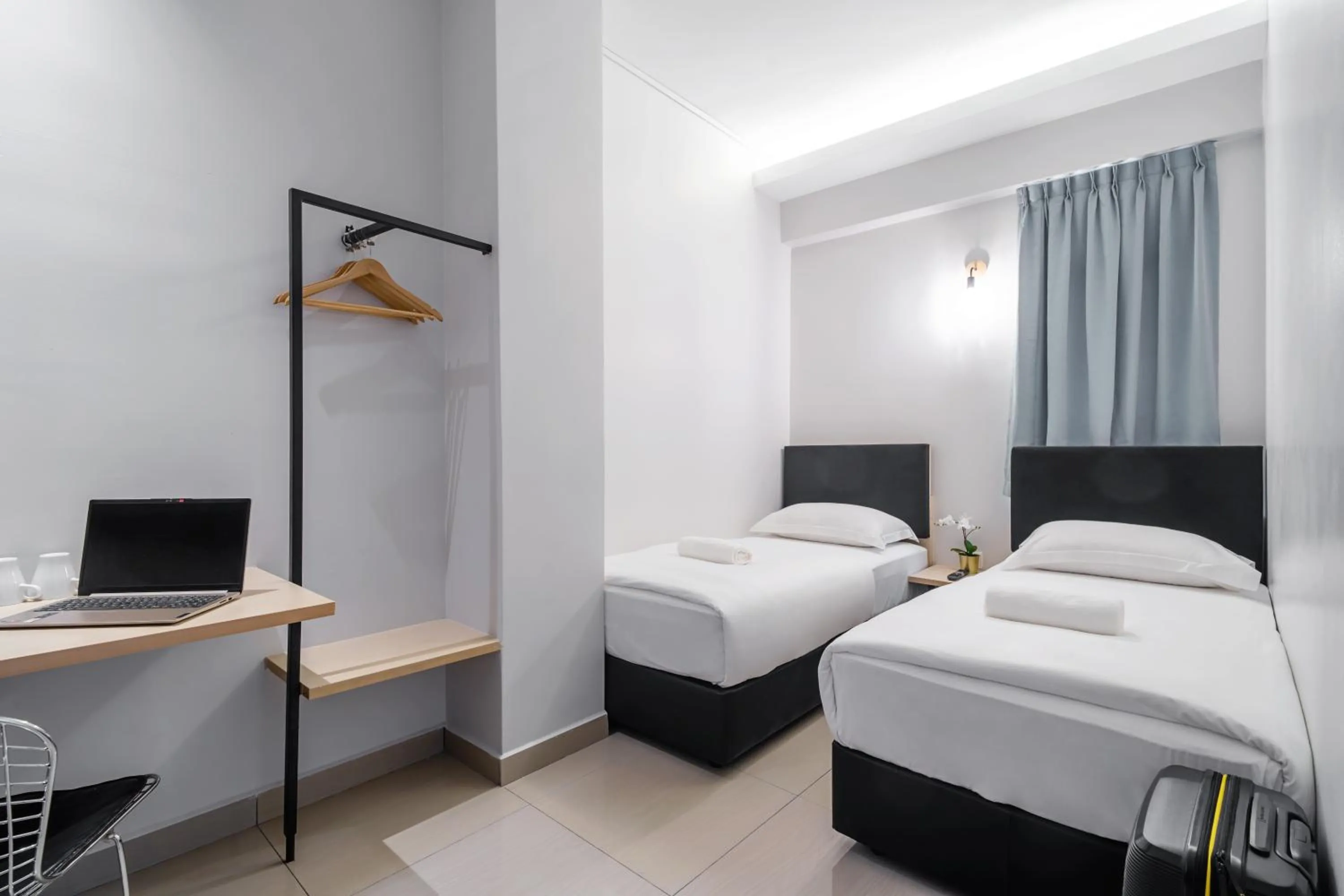 Bedroom, Bed in HAKO XPRESS TAMPOI