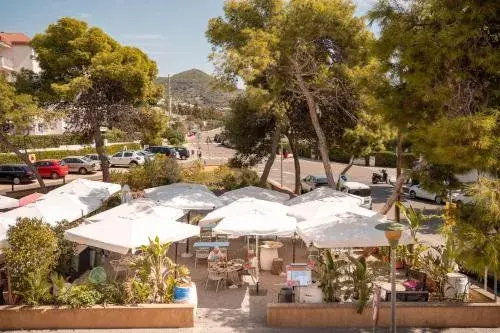 Twin Room with Balcony in Sitges Beach Hostal Twin Room with Balcony in Sitges Beach Hostal