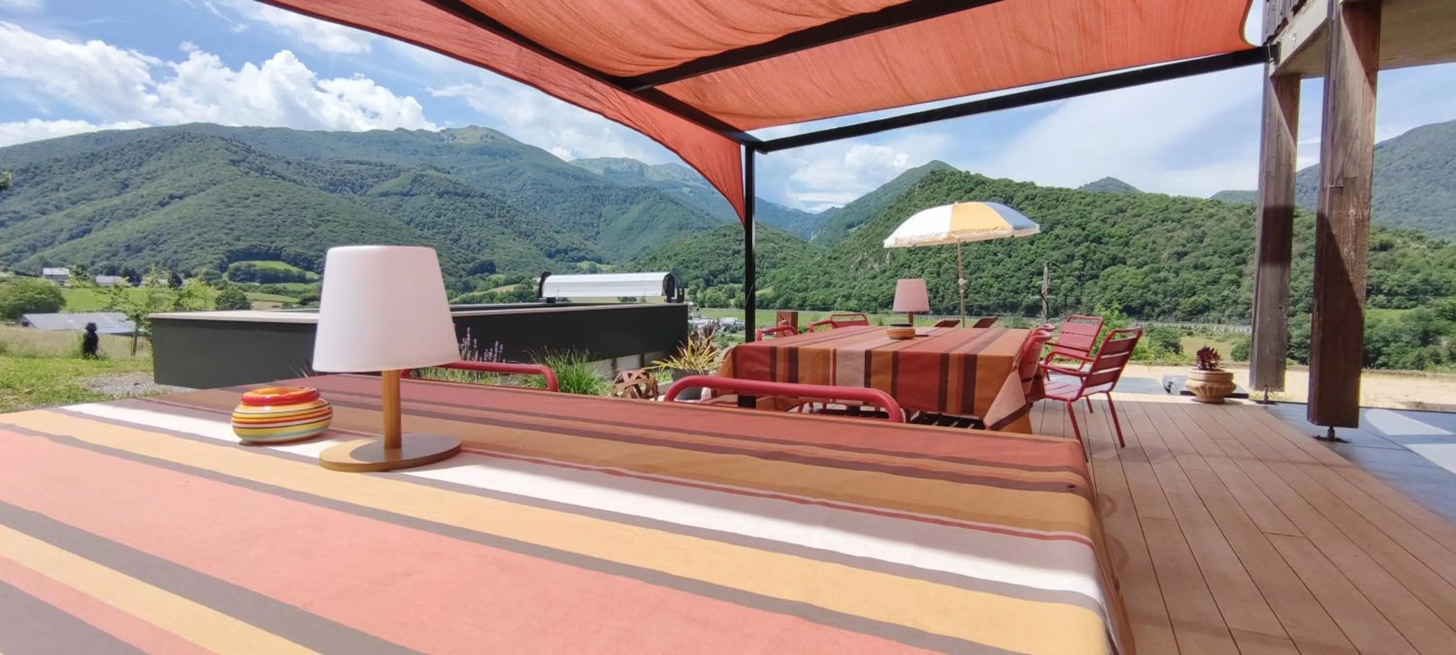 Garden in Maison d'Hôtes Le shorten