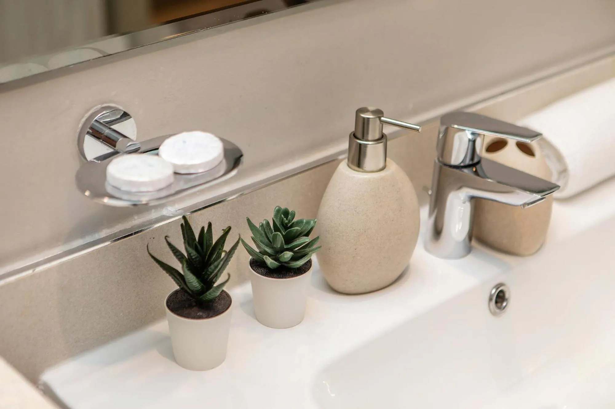 Bathroom in Zada Tower 1BR with amazing Dubai Canal view