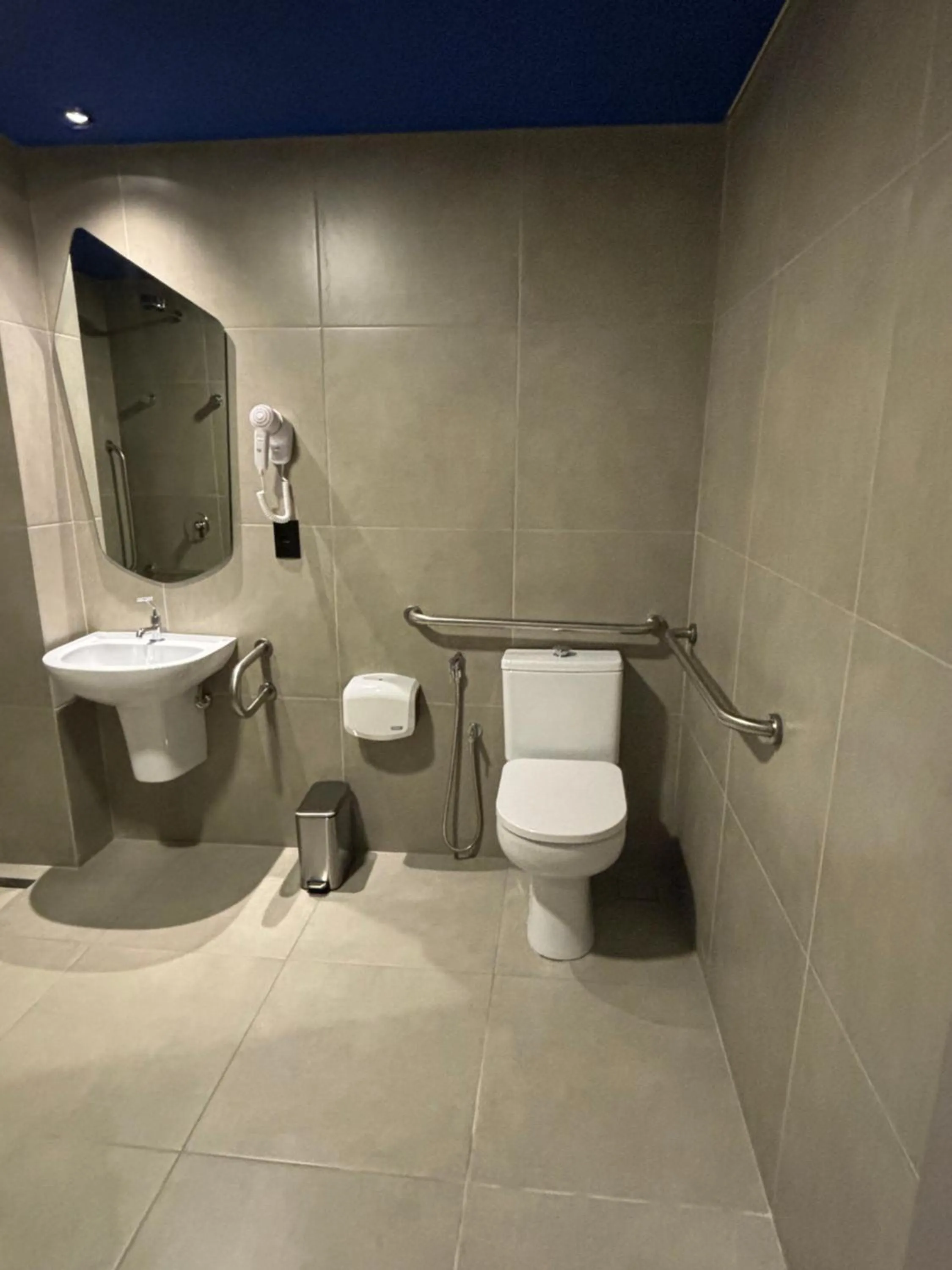 Golden Tower Express Nações Unidas by Fênix Hotéis