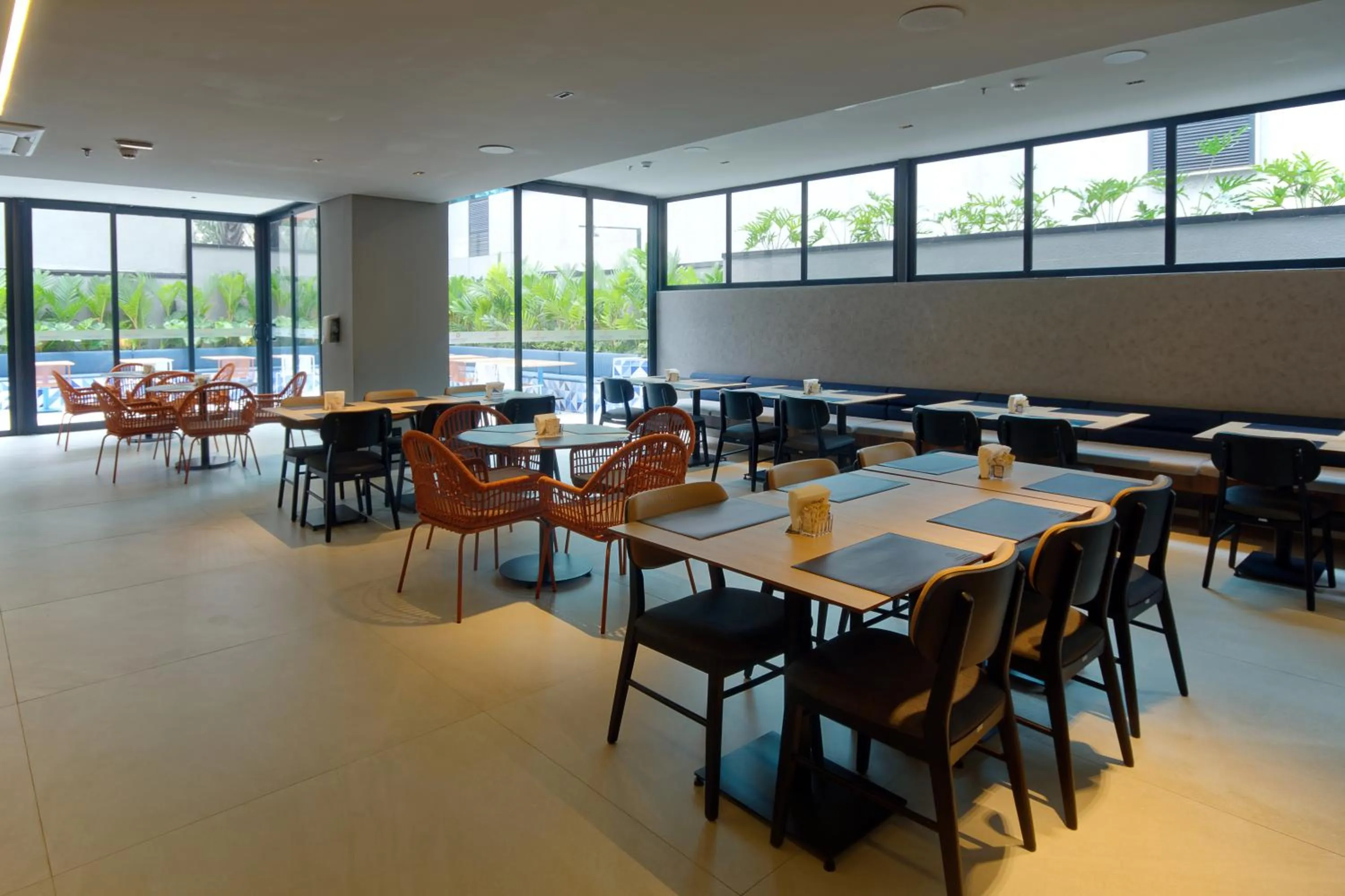 Golden Tower Express Nações Unidas by Fênix Hotéis