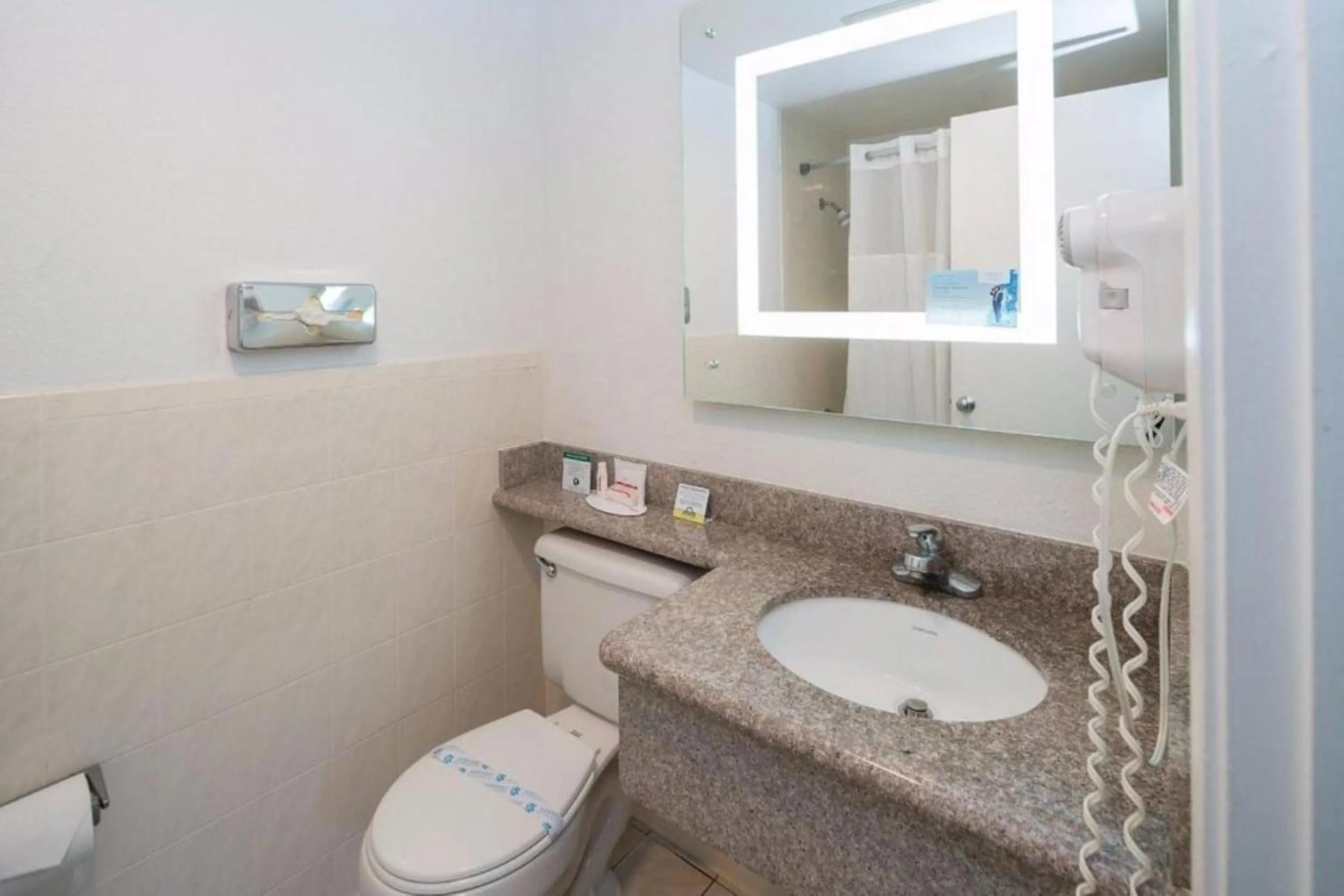 Bathroom in Symphony Inn