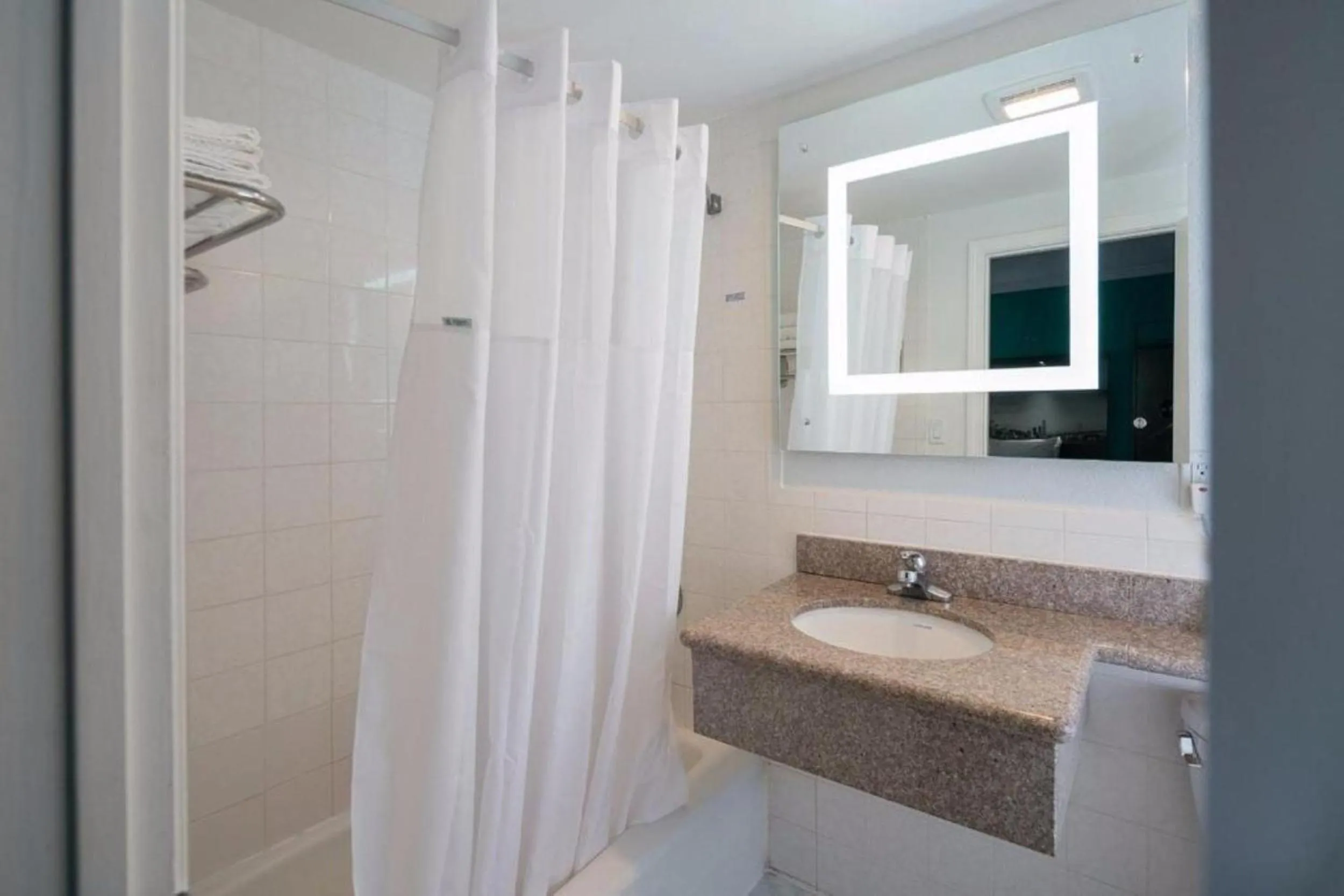 Bathroom in Symphony Inn