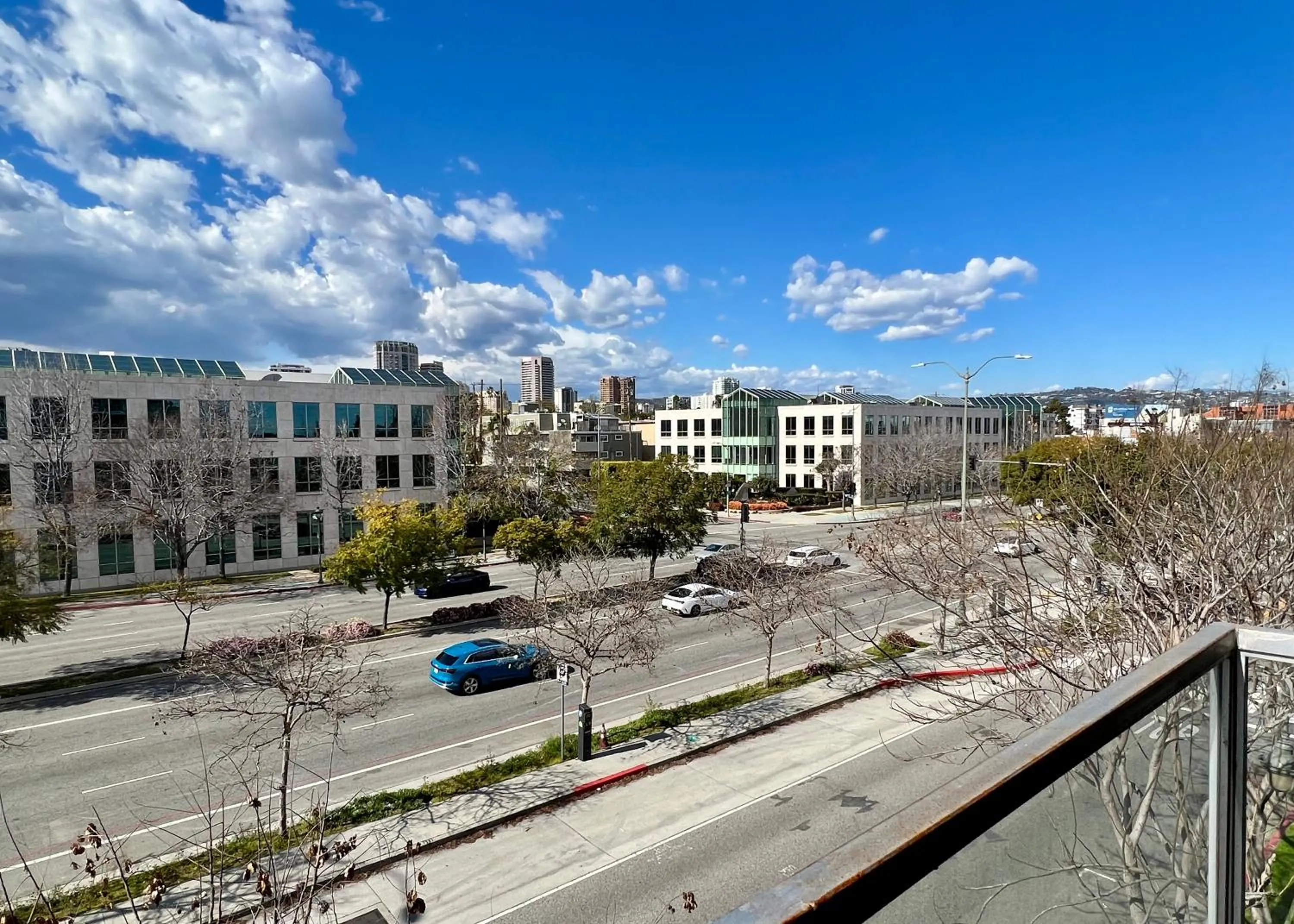 Century City Chic 4 sleep free parking 402