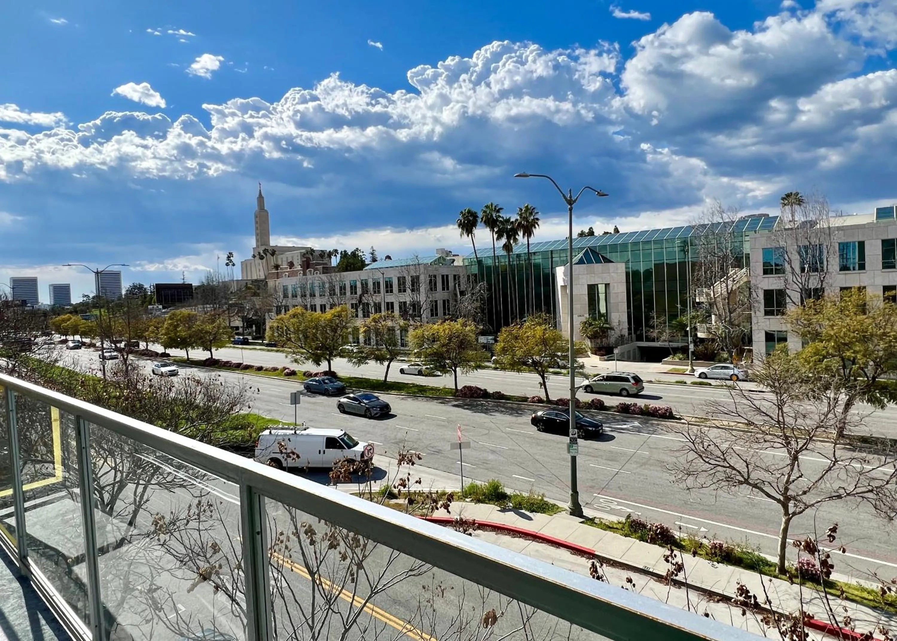 Century City Chic 4 sleep free parking 402