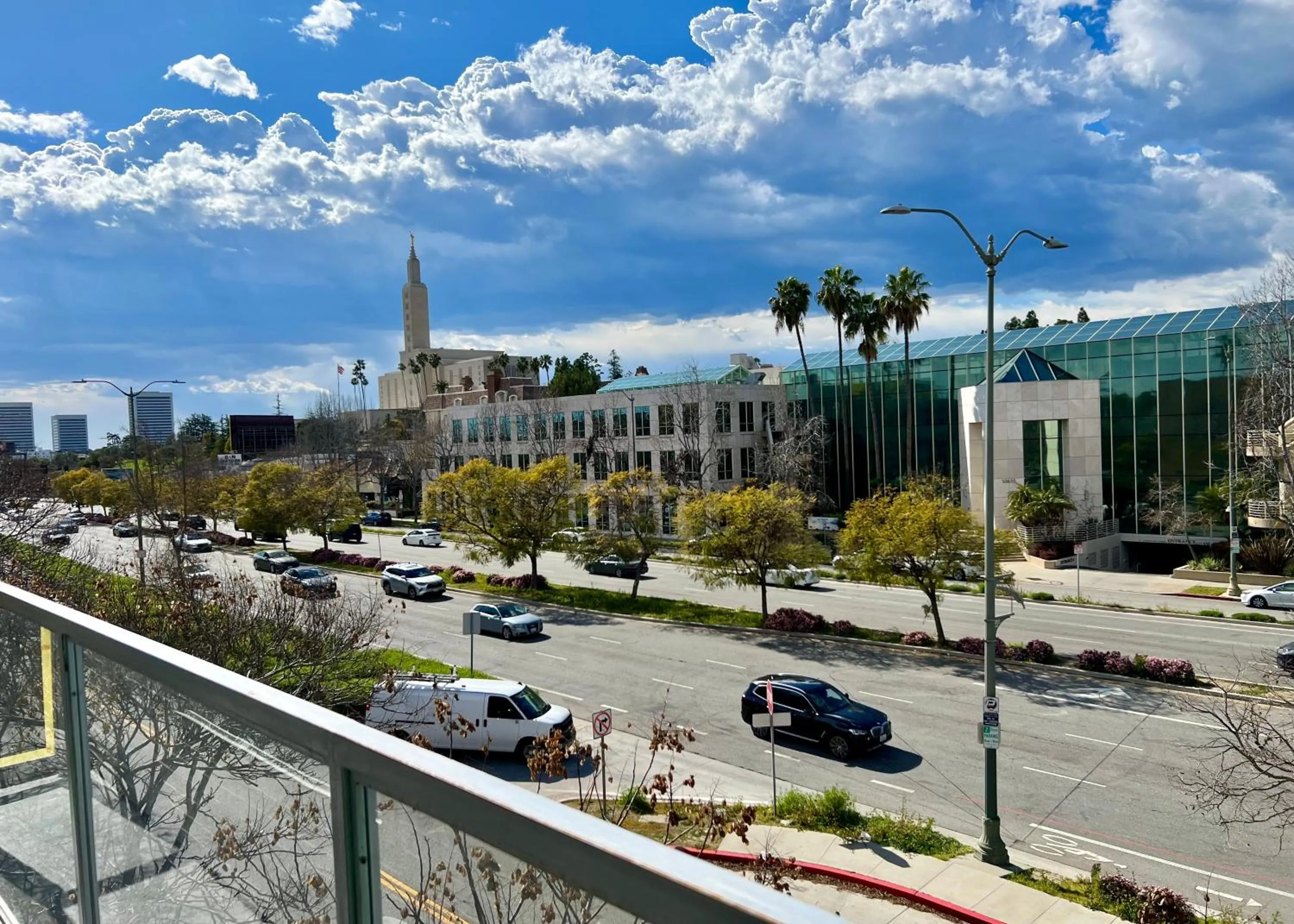 Century City Chic 4 sleep free parking 402